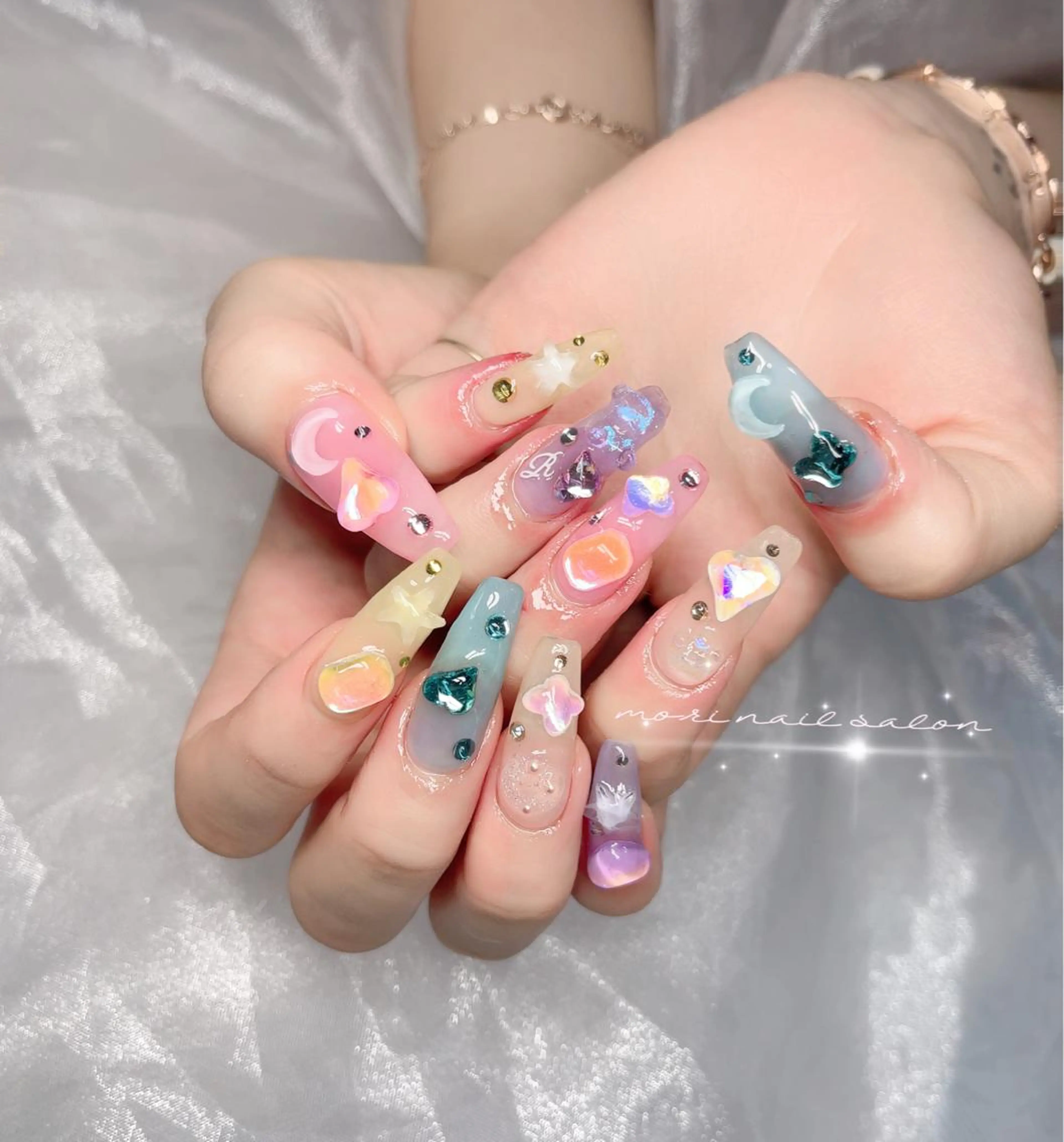 ネイル ハンドネイル 森 ネイルサロンのネイルデザイン