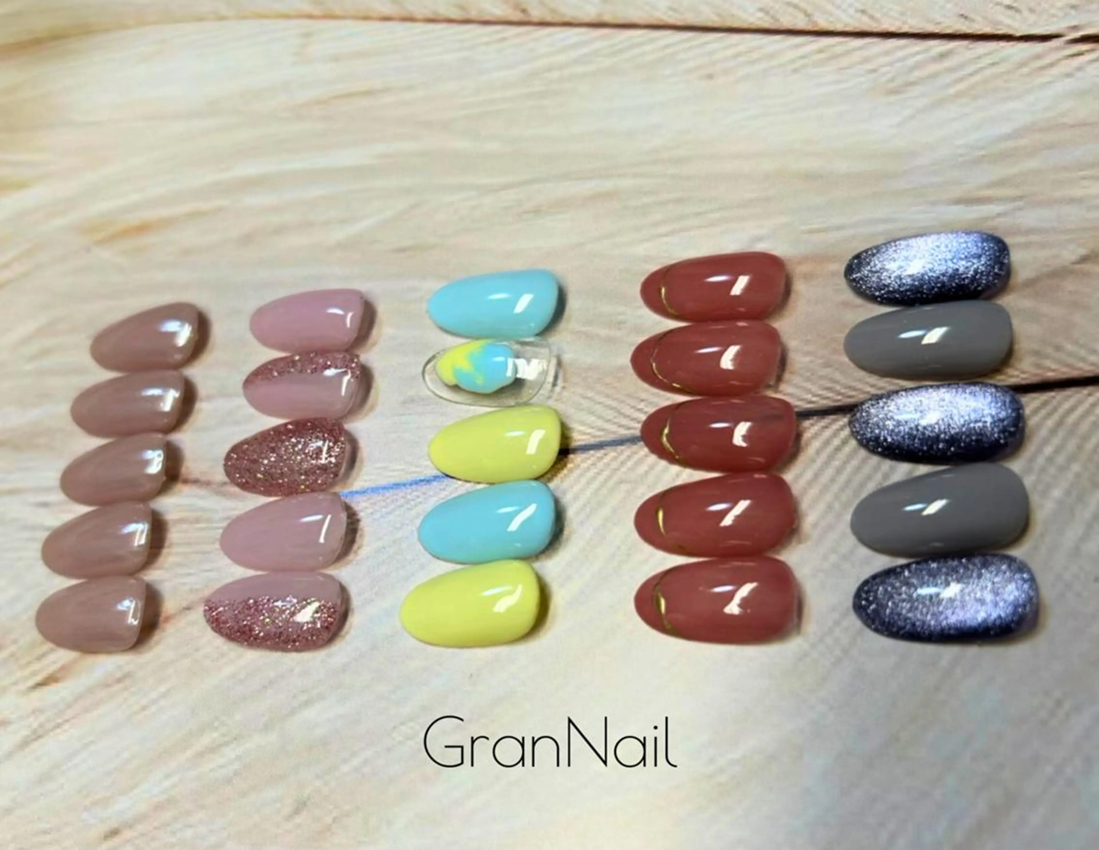 ネイル nishwaki .のネイルデザイン