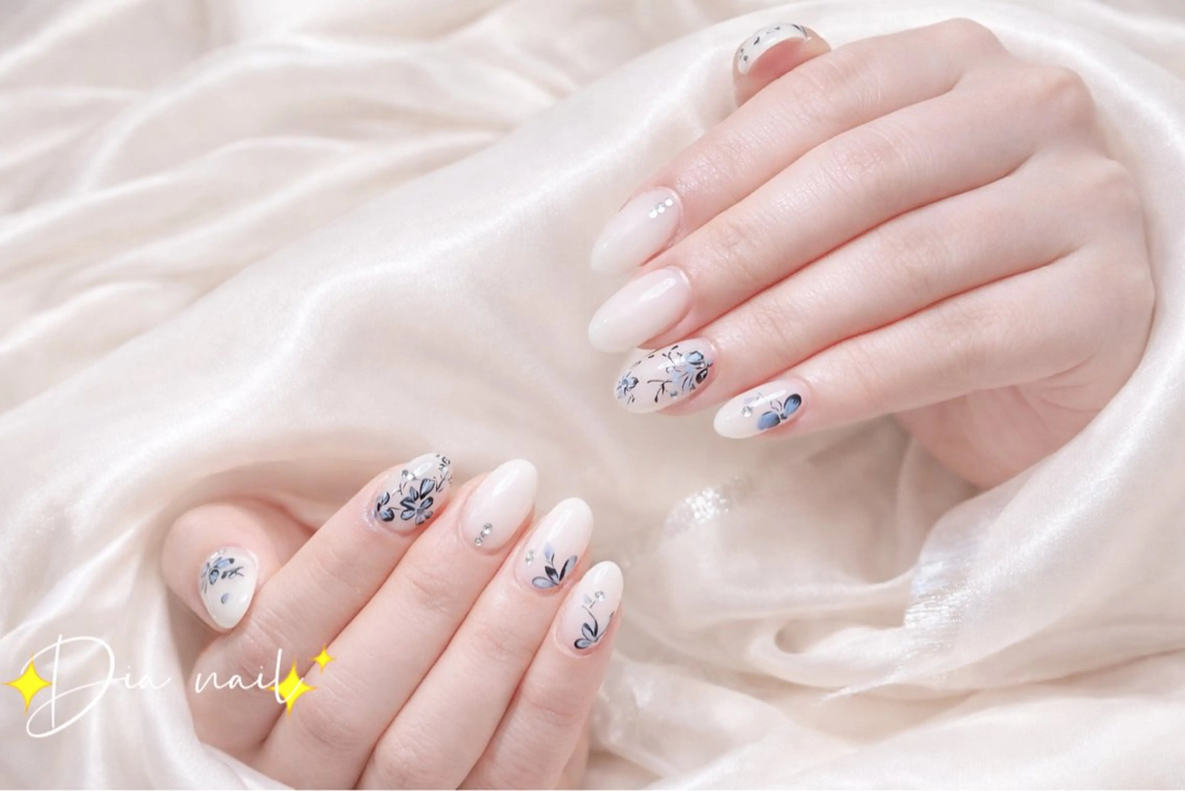 ネイル チークネイル ジェルネイル グラデーション マグネットネイル ニュアンスネイル Di'a nail ネイルサロンのネイルデザイン