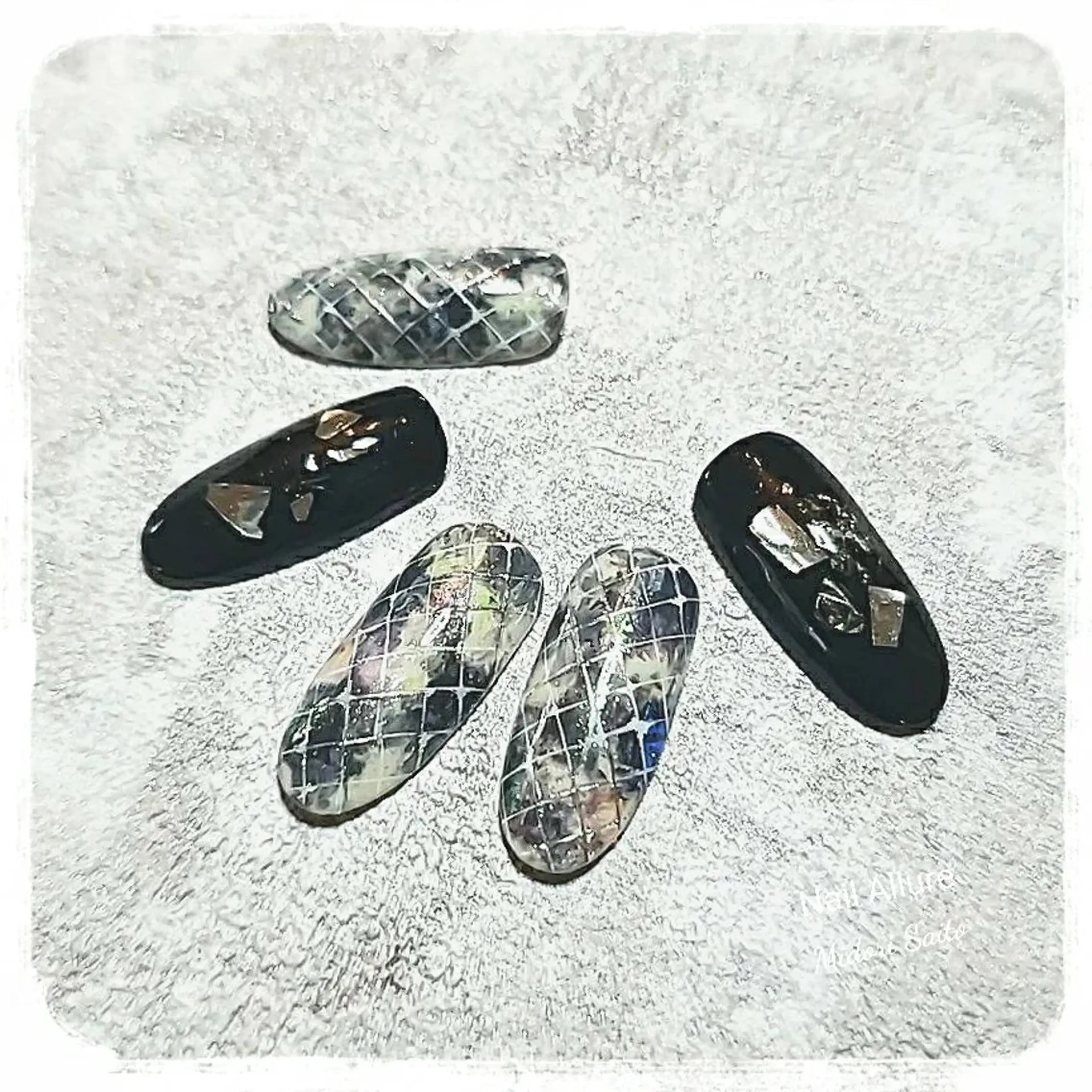 ネイル アニマル柄 ホワイト 冬ネイル Nail Allure(ネイル アルーア)所属・Nail Allureのネイルデザイン