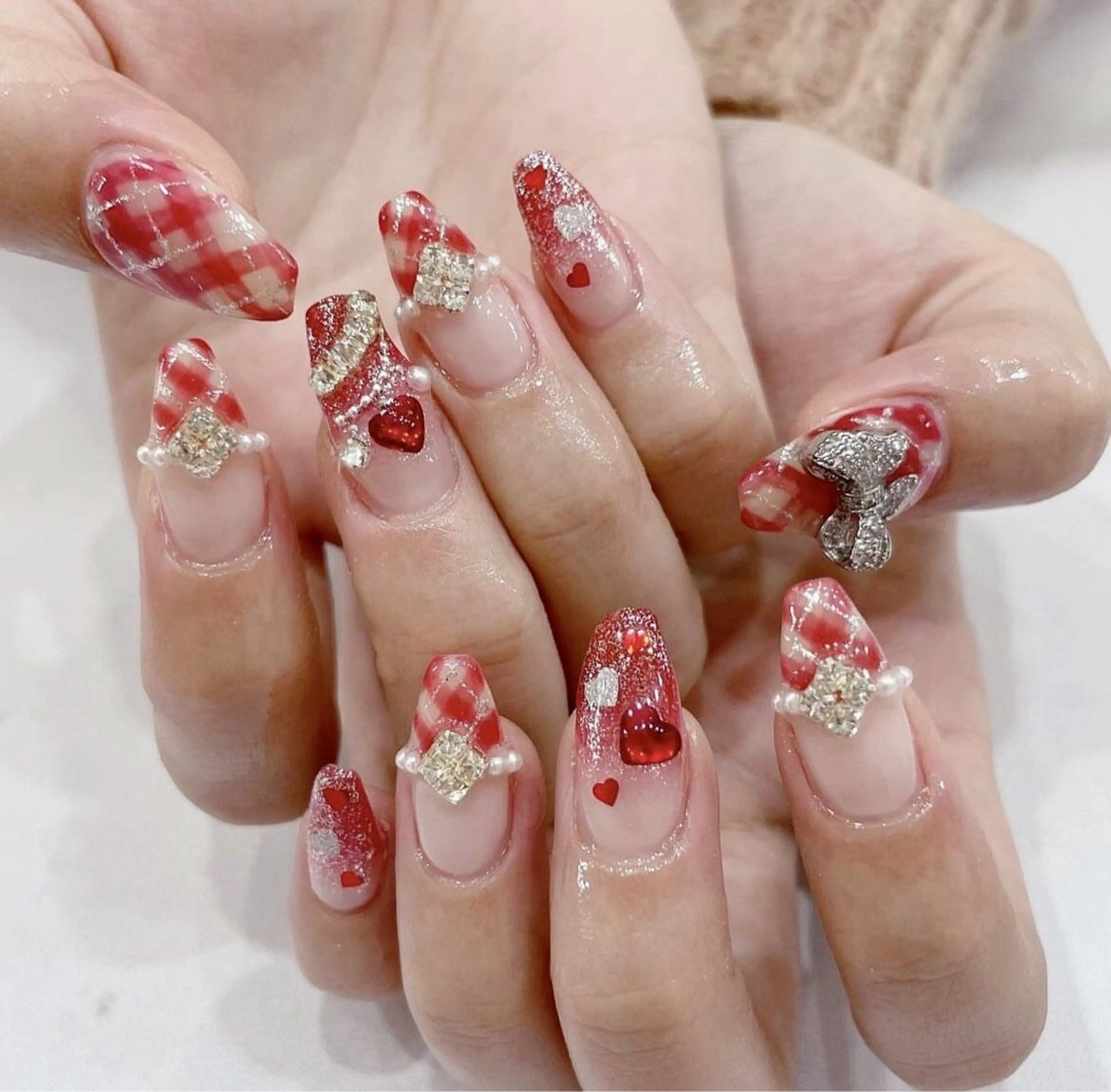 ネイル グラデーション ラメ(グリッター) マグネットネイル ミラーネイル ニュアンスネイル ハンドネイル Lumi de nailsのネイルデザイン