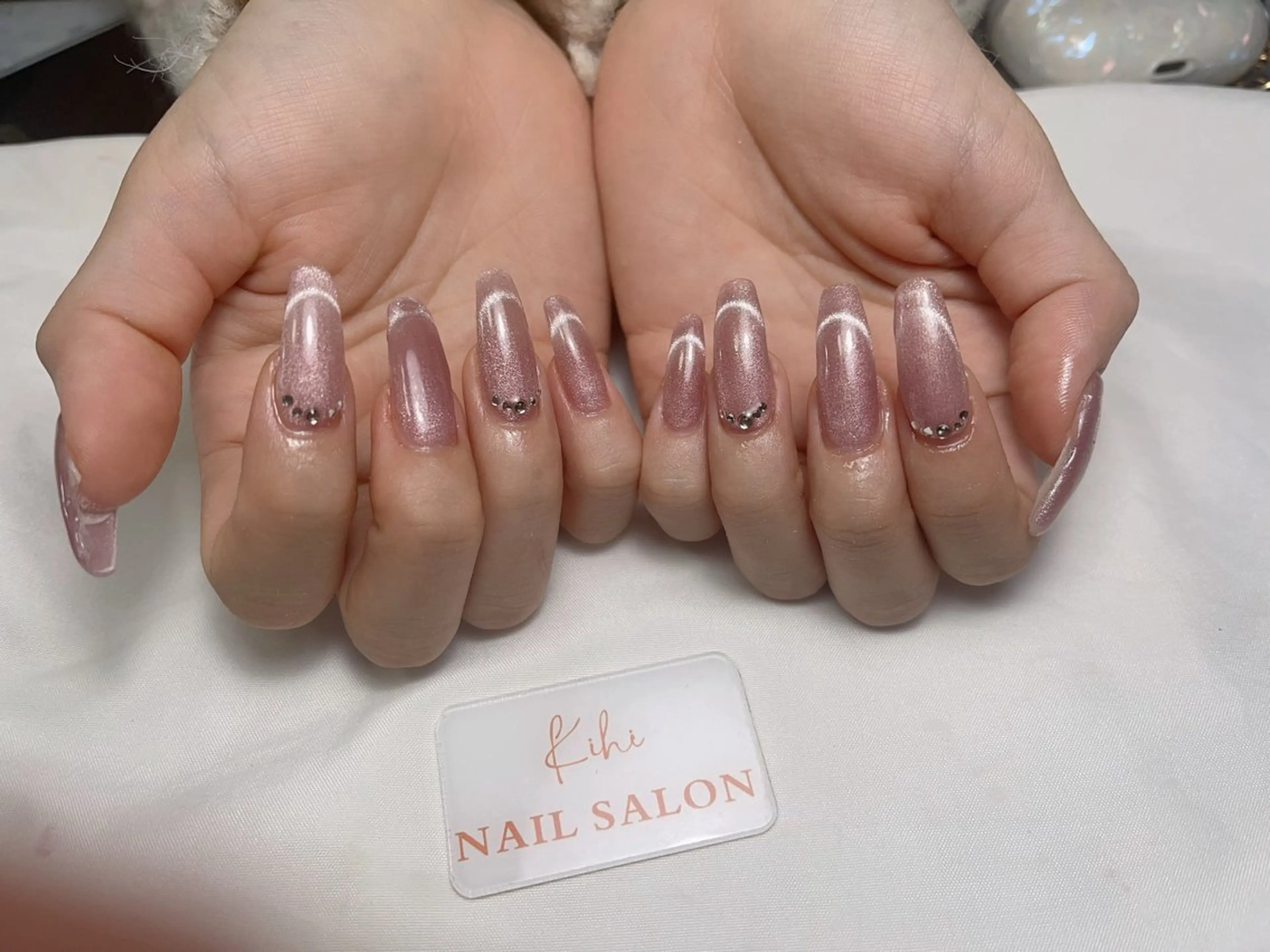 ネイル アートネイル フレンチネイル ジェルネイル グラデーション 韓国ネイル ハンドネイル さくら💮💮 【オフ無料】のネイルデザイン