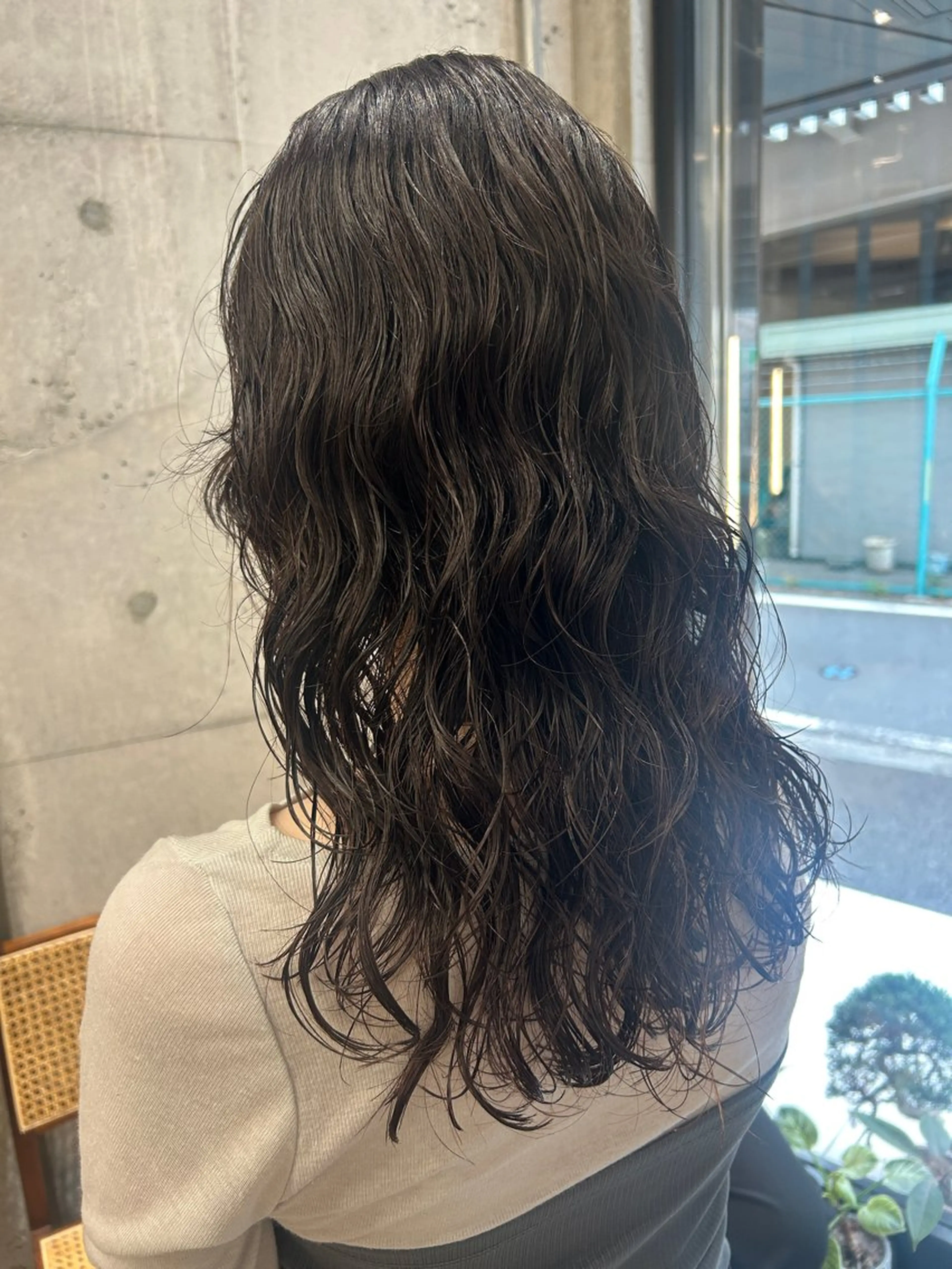ロング パーマ 横浜 ミディアムパーマのヘアスタイル