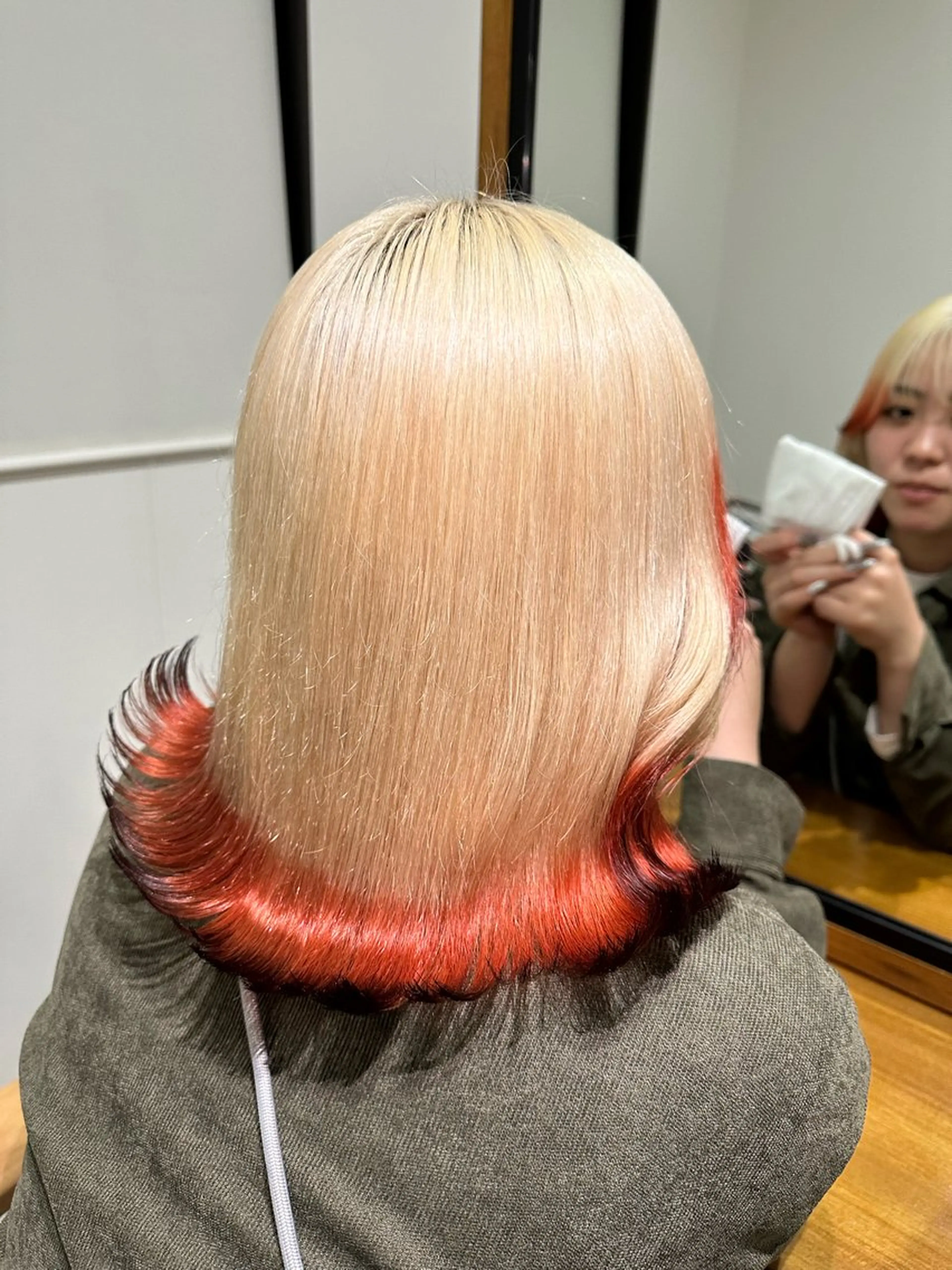 前頭ブリーチ＋トリートメントの写真