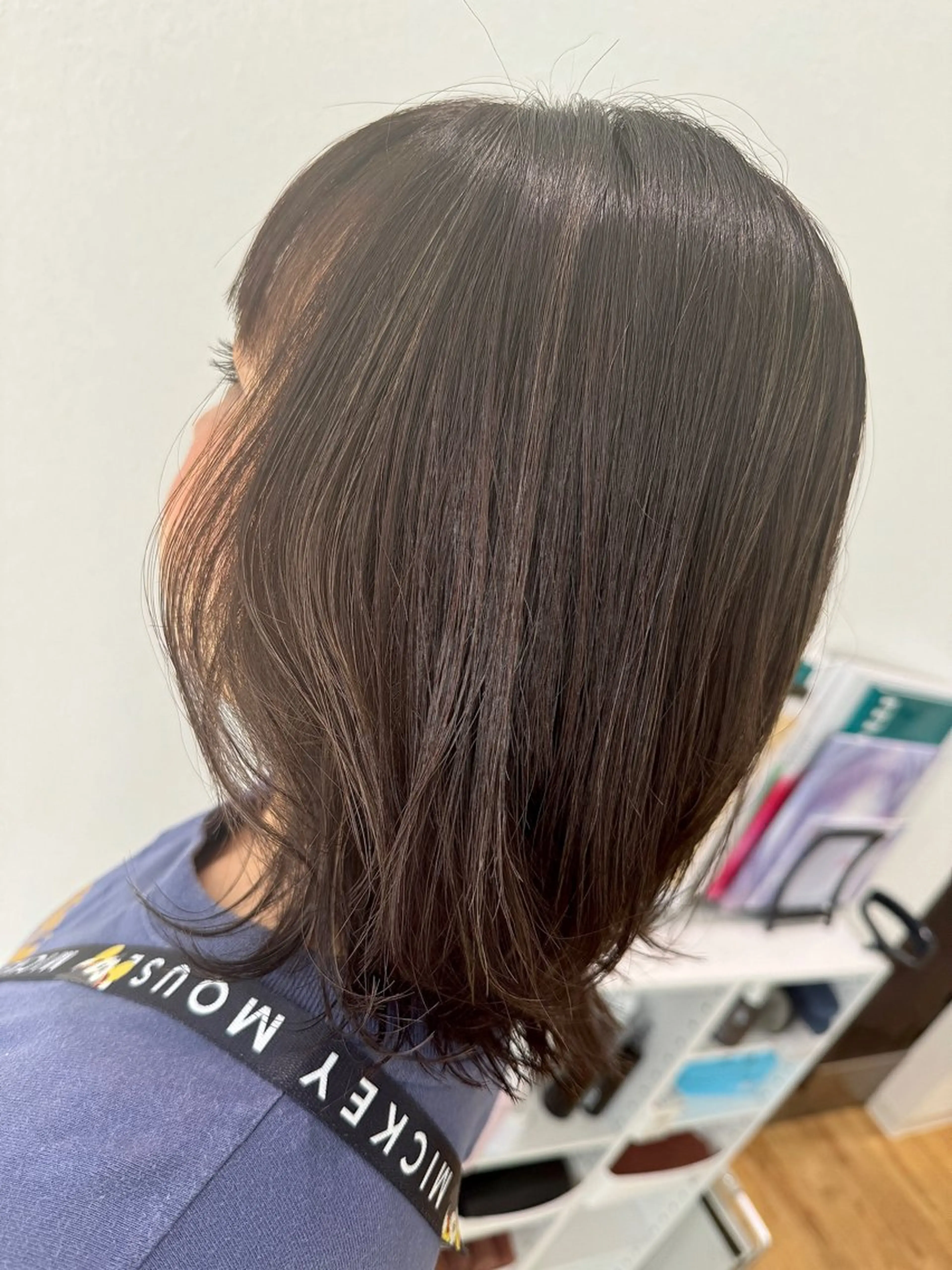 ミディアム カラー 平井 麗奈のヘアスタイル