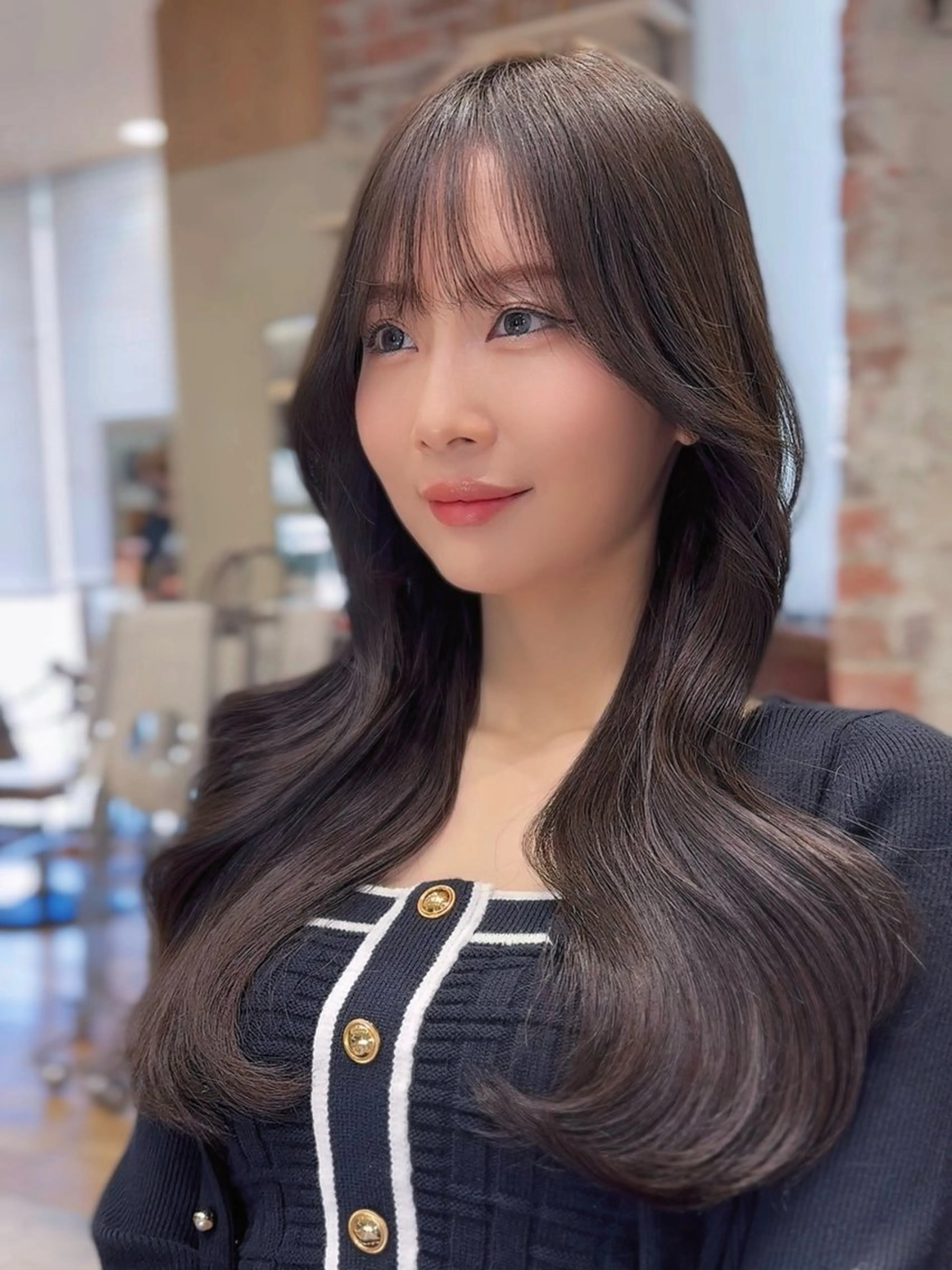 ロング カラー ヘアアレンジ くびれヘア 韓国風ヘア 日本一の小顔カット/ ボブ/顔周り/韓国のヘアスタイル