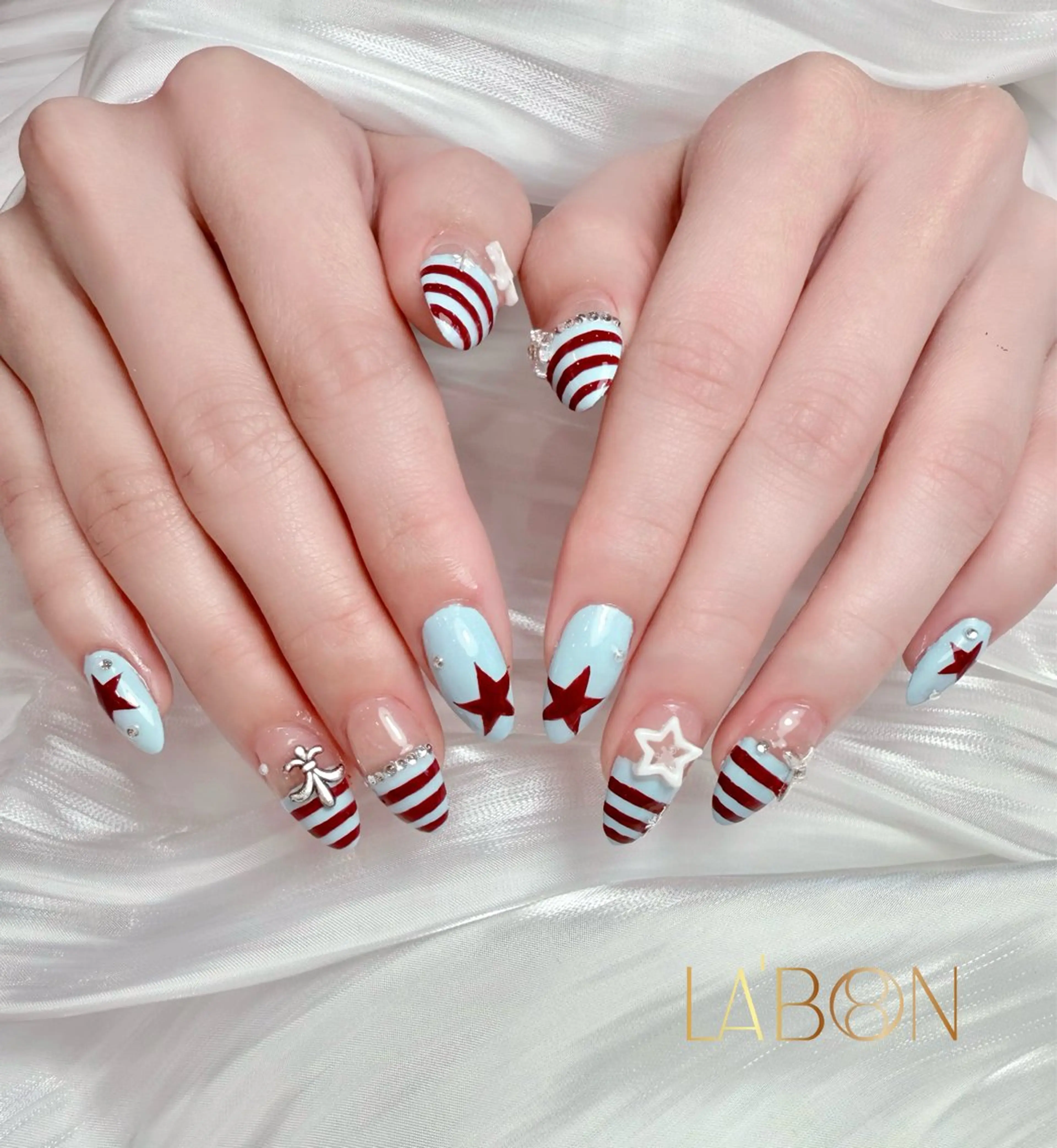 ネイル アートネイル ジェルネイル キラキラネイル 韓国ネイル ロングネイル Labon Nails Artのネイルデザイン