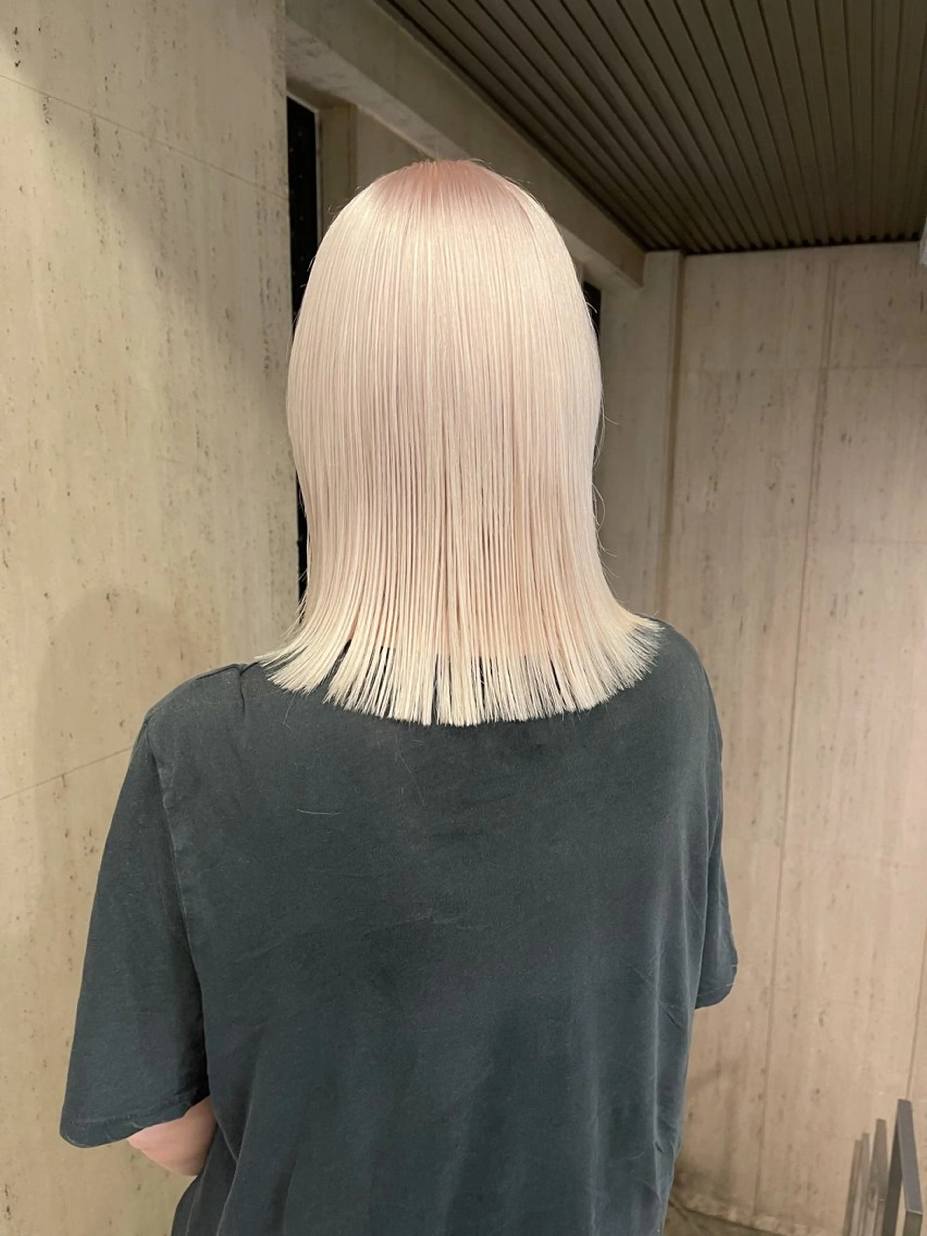 ミディアム 🚨ダメージ最小限ブ リーチ特化🚨ミユウのヘアスタイル