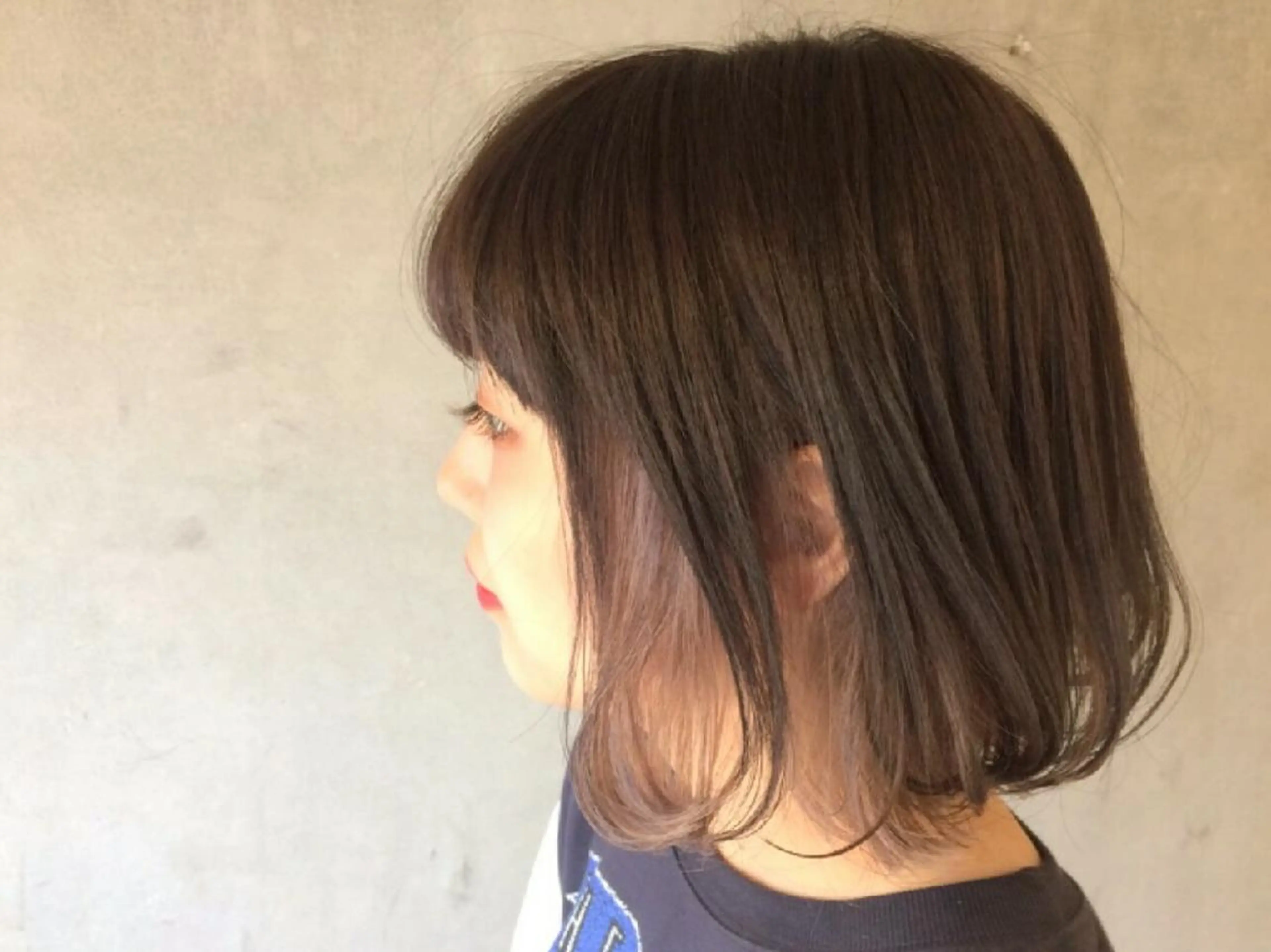 ミディアム カラー ベージュカラー インナーカラー ラベンダーカラー ラベンダーベージュ coii コイ【原宿/表参道】のヘアスタイル