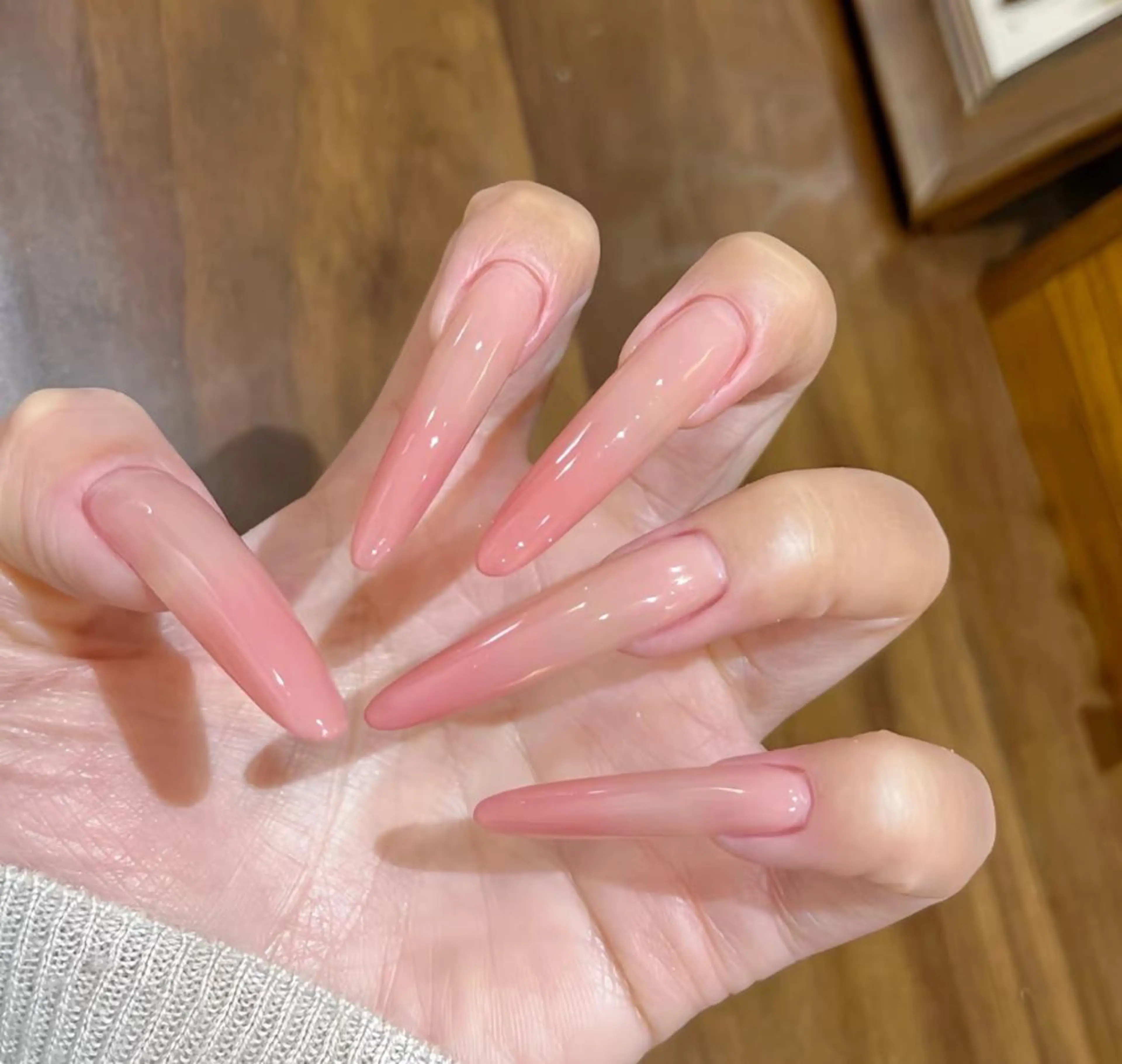 🐳【チップ長さ出し】カラーグラデーション（ベースあり)🐳の写真