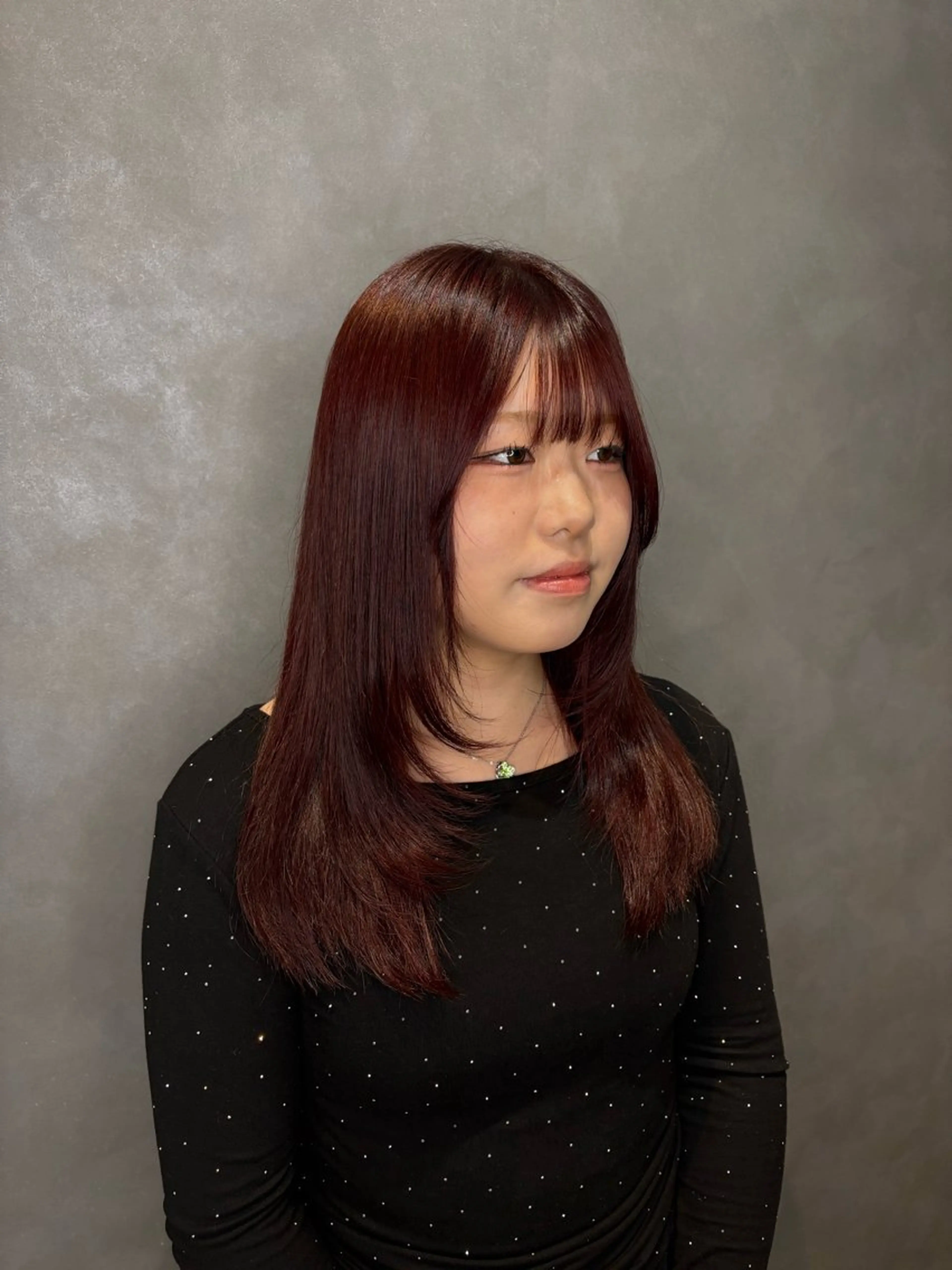 ミディアム カラー レイヤーカット 大西ひなた/ 仙台のヘアスタイル