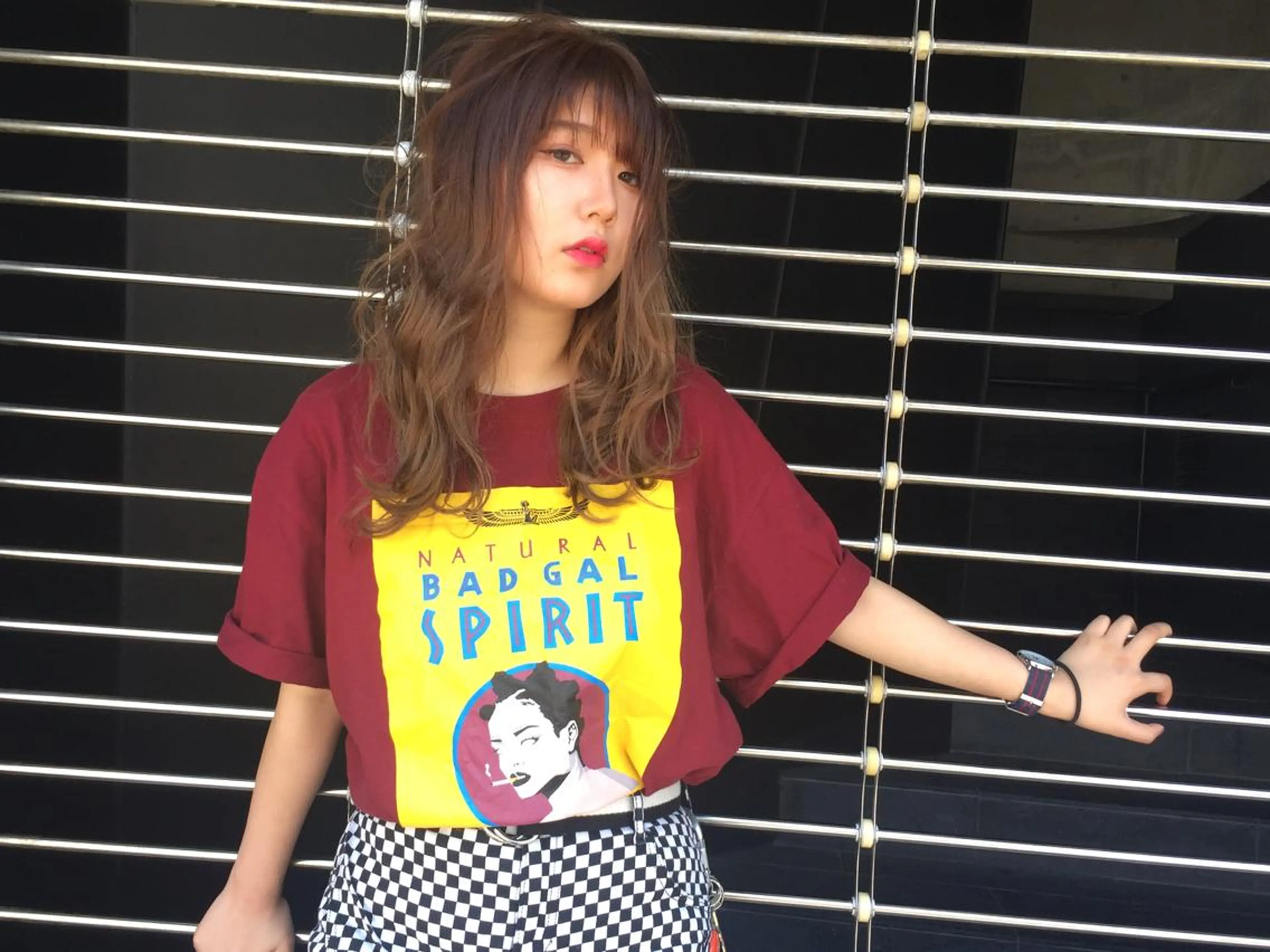 セミロング ホワイト&レイヤーカ ットエクステ長畠俊輔のヘアスタイル