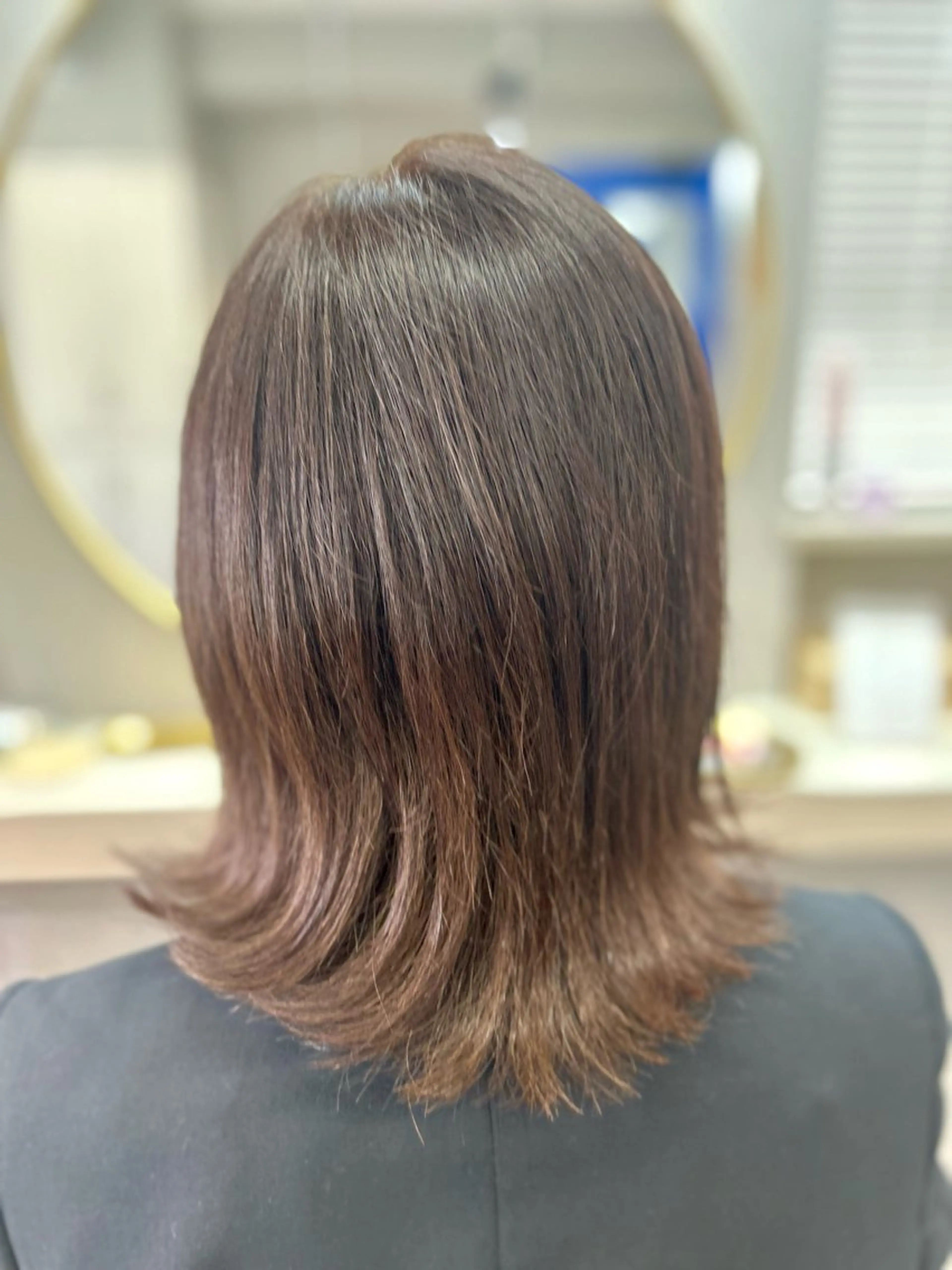 ミディアム 外ハネヘア カット 池田 太一のヘアスタイル
