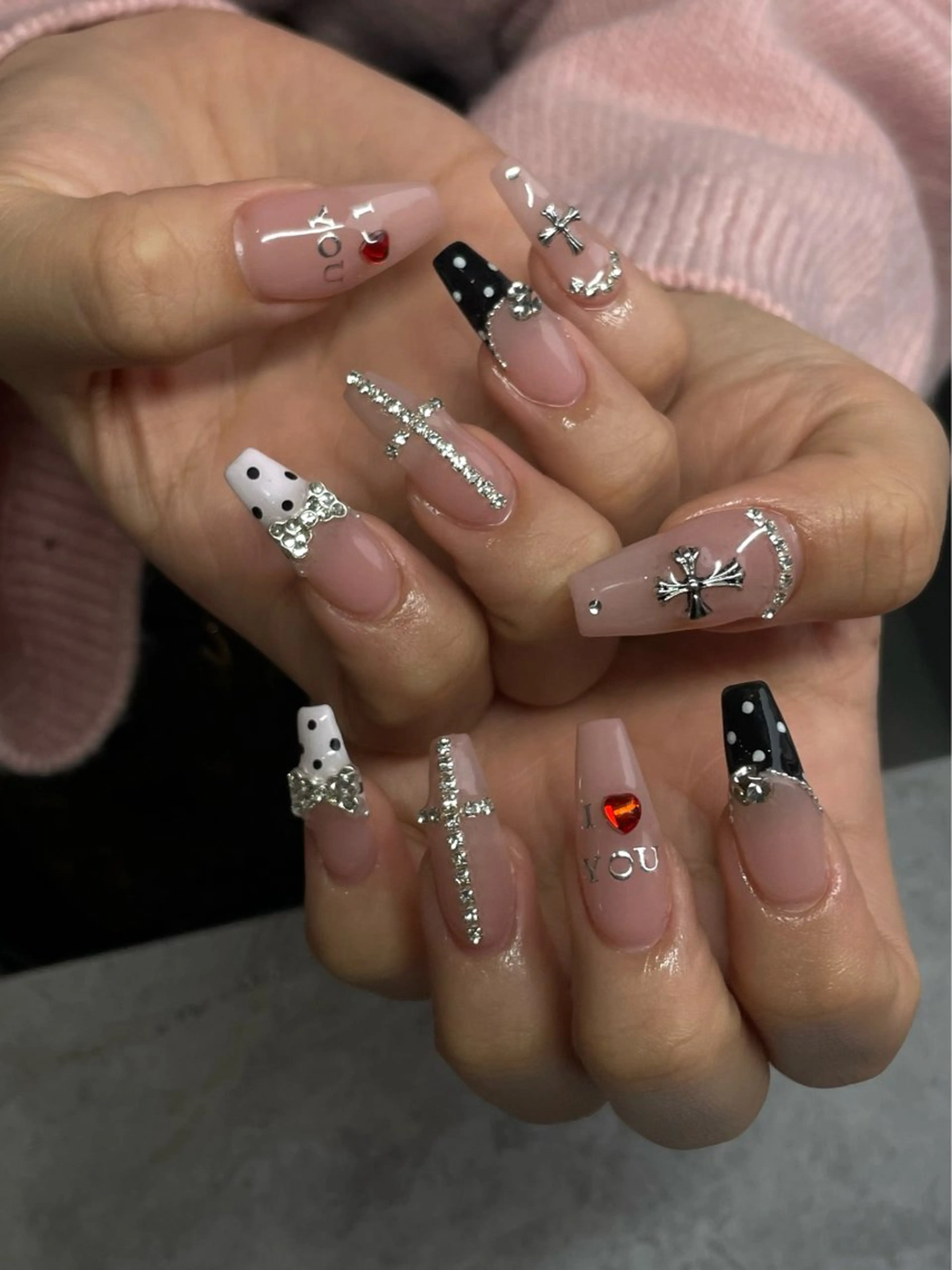 ネイル ハンドネイル IROHA NAIL Kurumi🪽🫧のネイルデザイン