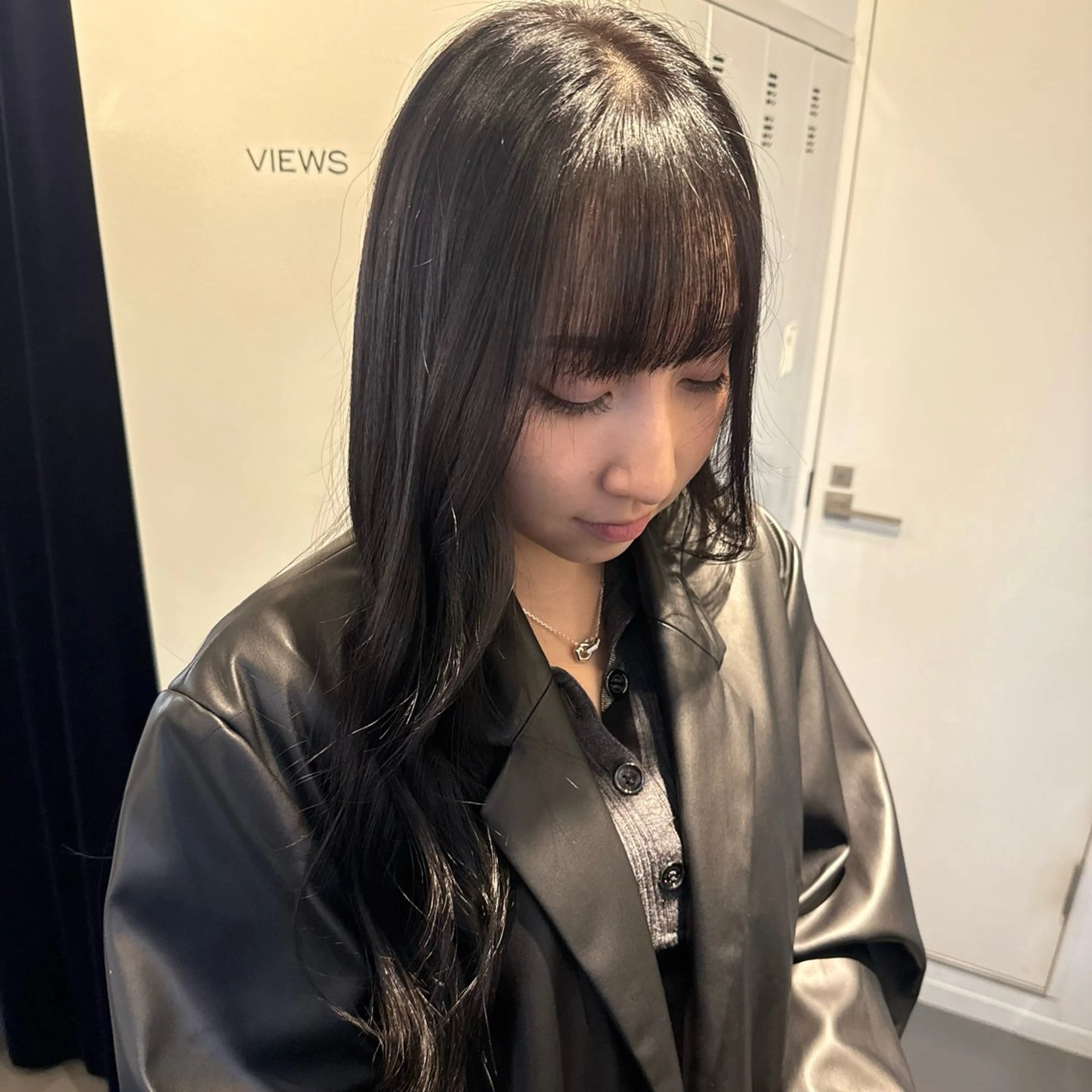 ロング カラー アッシュ 透明感カラー カット ヘアカラー トリートメント ヘッドスパ Mizobe misakiのヘアスタイル