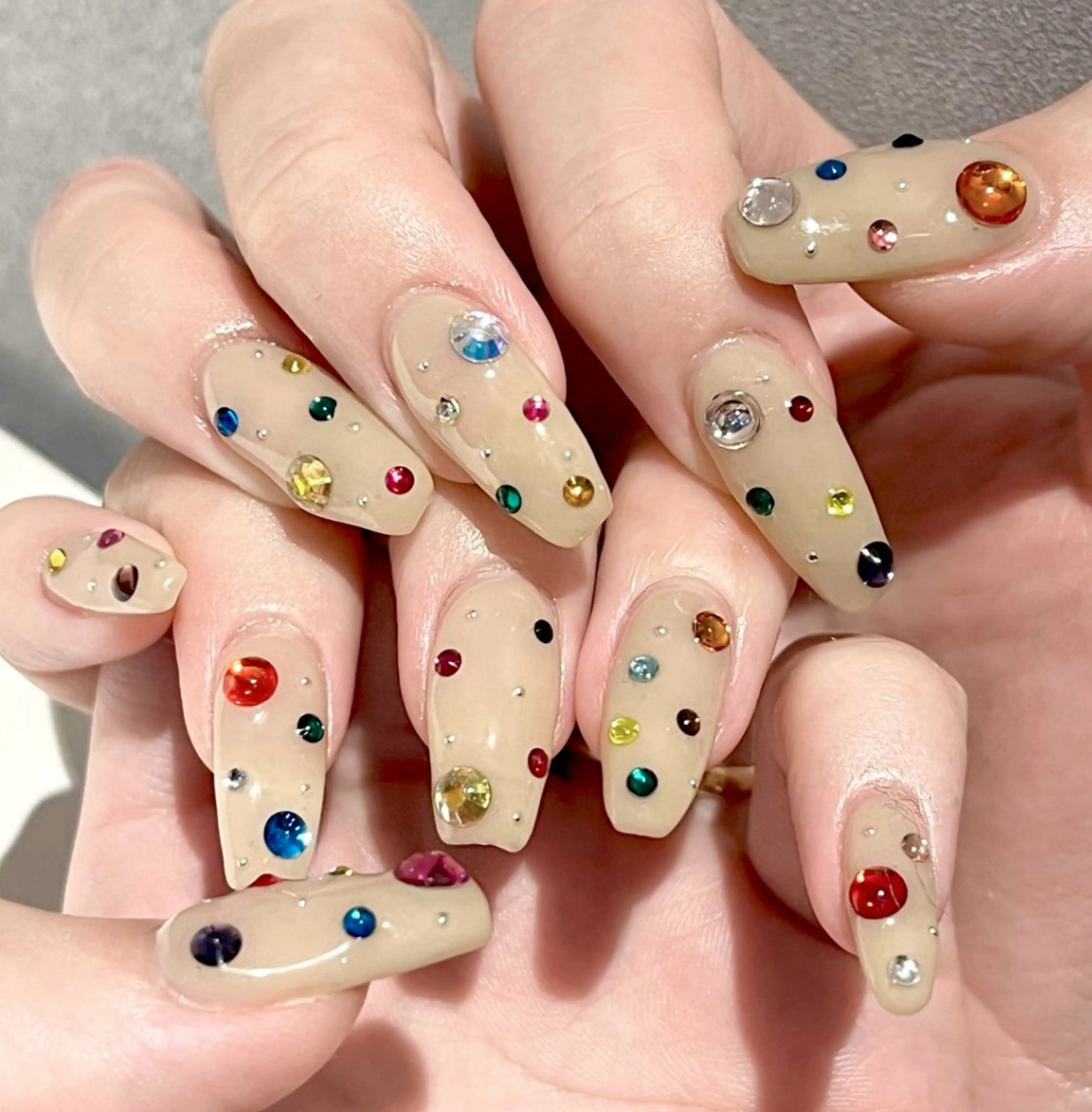 ネイル 坂口 莉愛のネイルデザイン