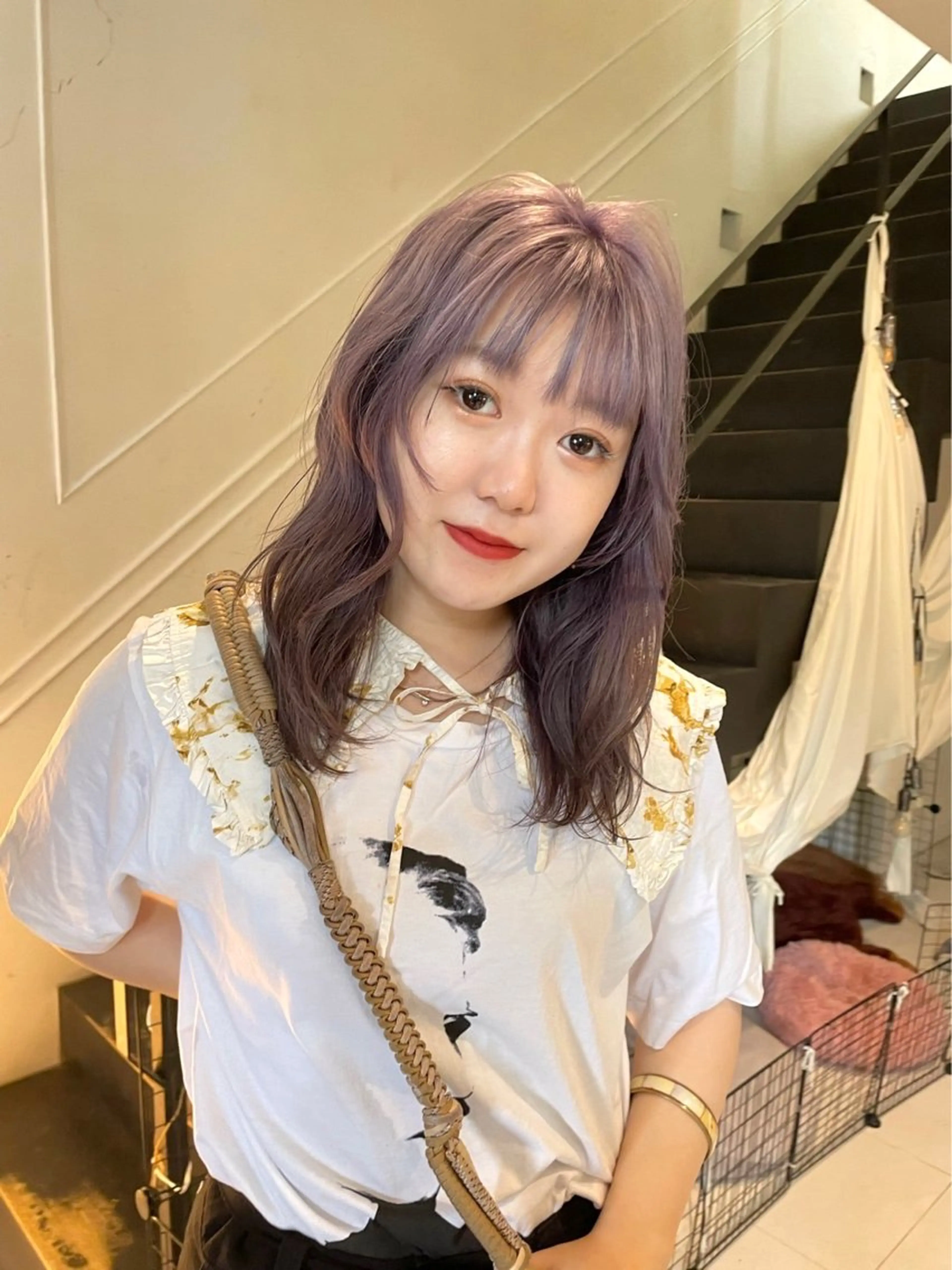 ミディアム カラー パープルカラー シルバー nishiura nanasaのヘアスタイル