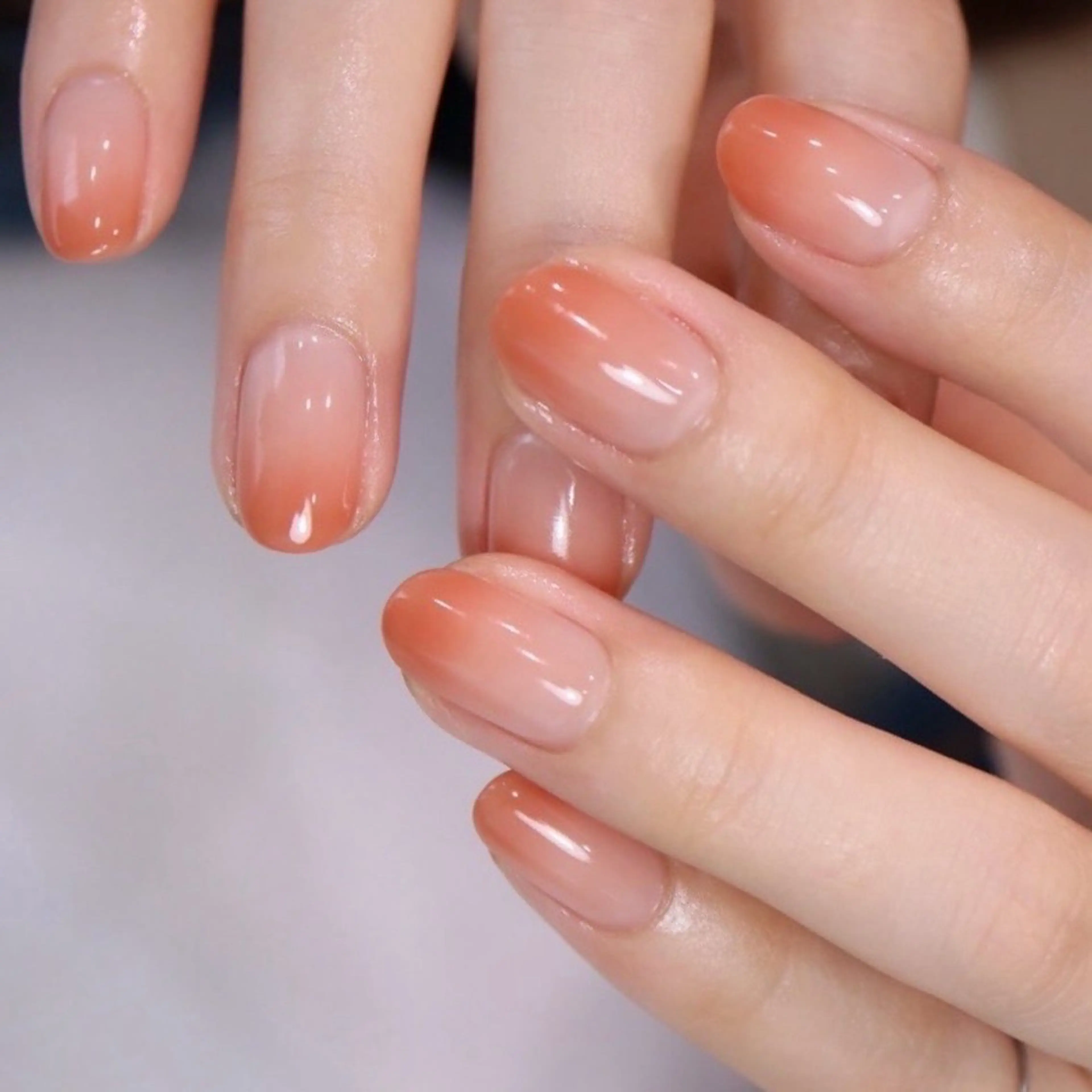 〈Hand〉グラデーション🩷初回ソフトジェルオフ無料の写真