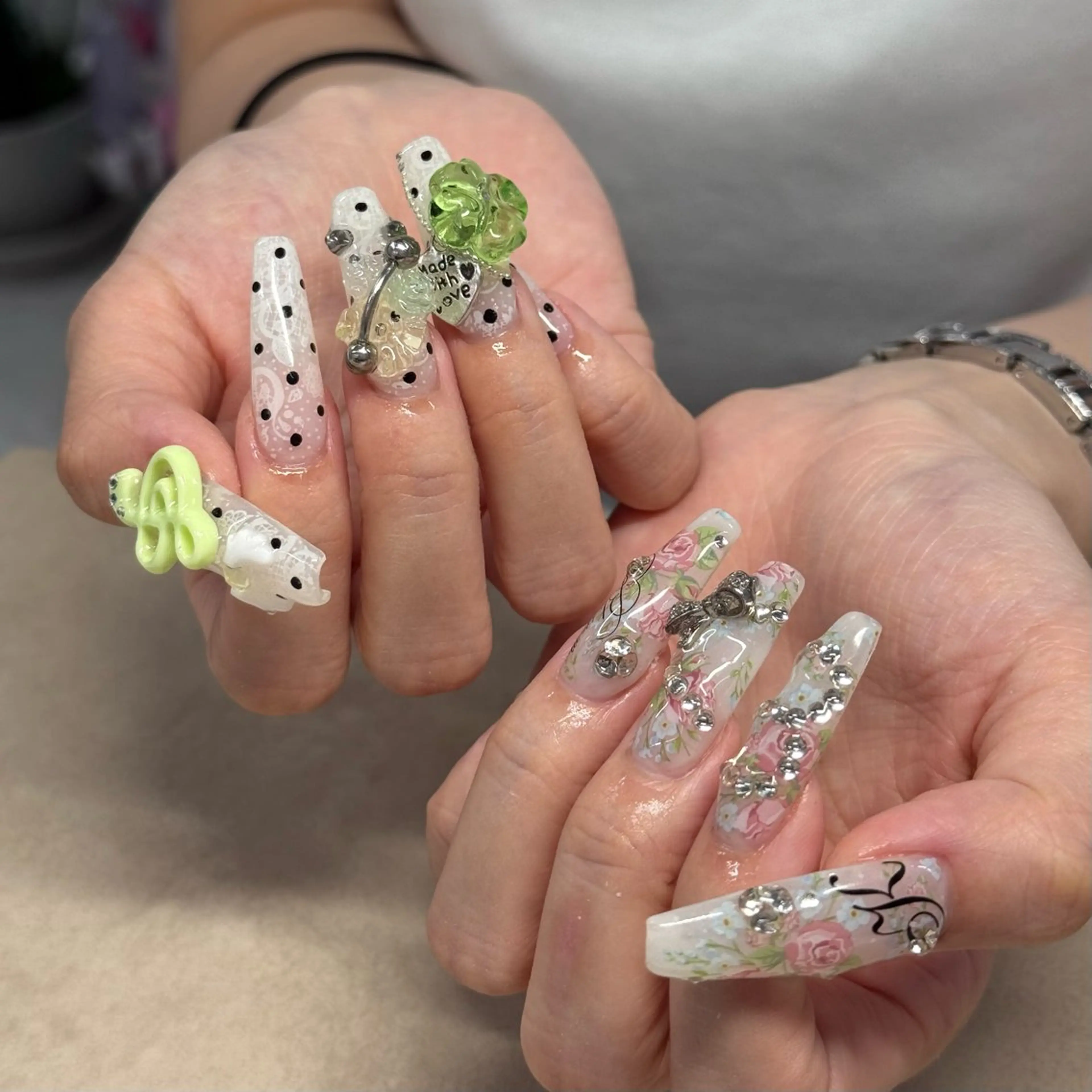 ネイル ハンドネイル WOLTOKYO渋谷 yunaのネイルデザイン