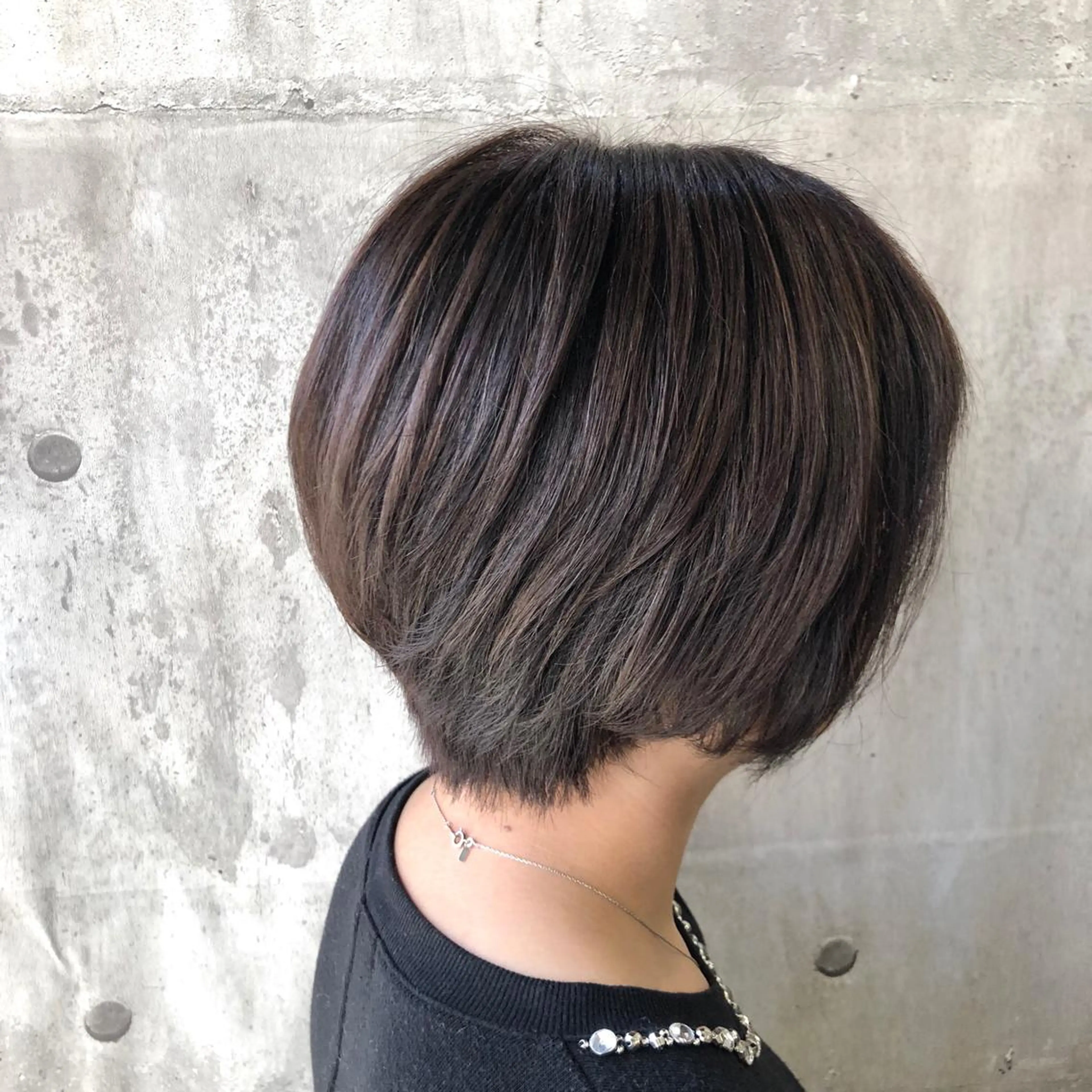 ショート カラー 菅沢 奈生のヘアスタイル