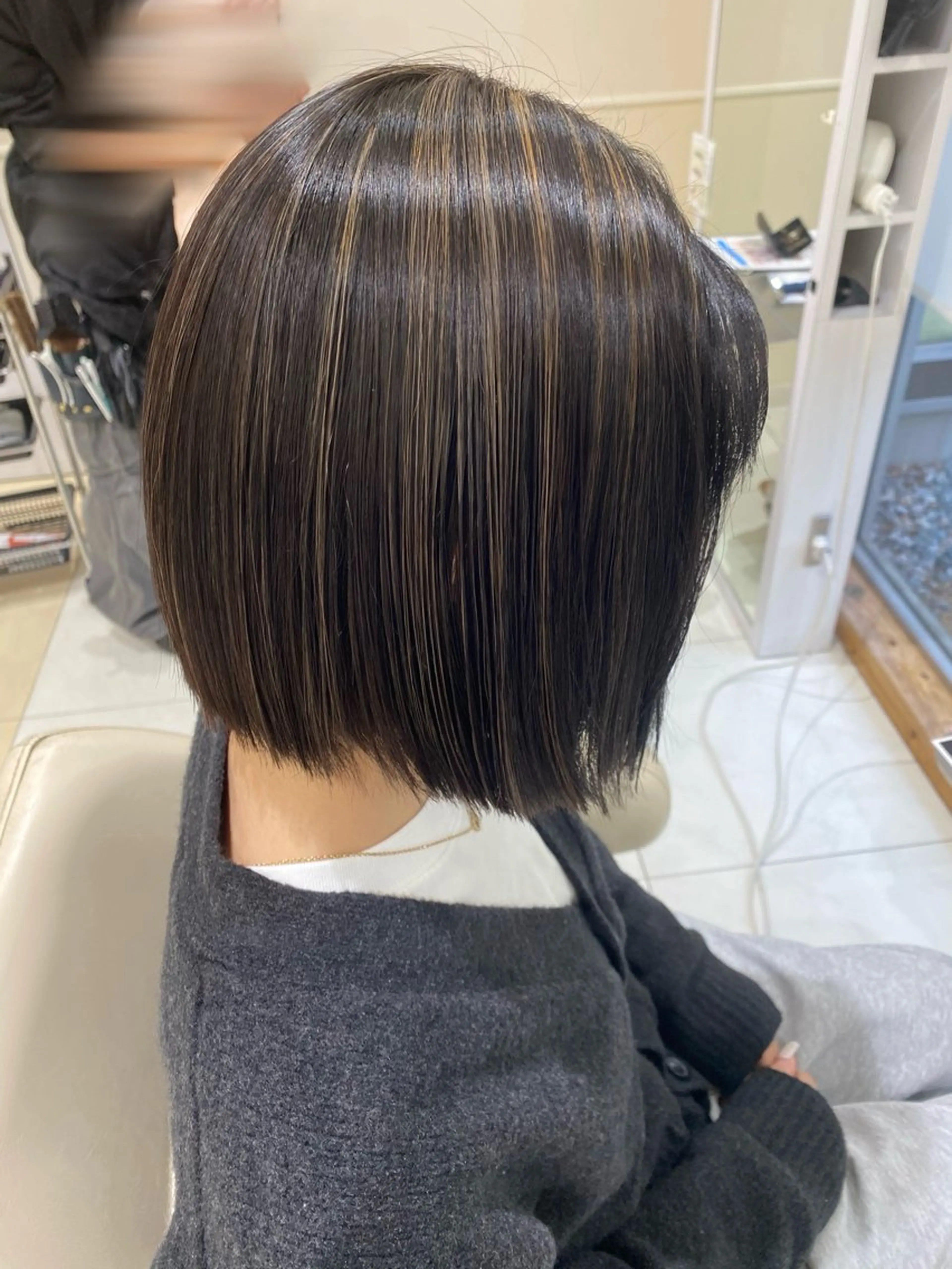ミディアム カラー 中山 愛美莉のヘアスタイル