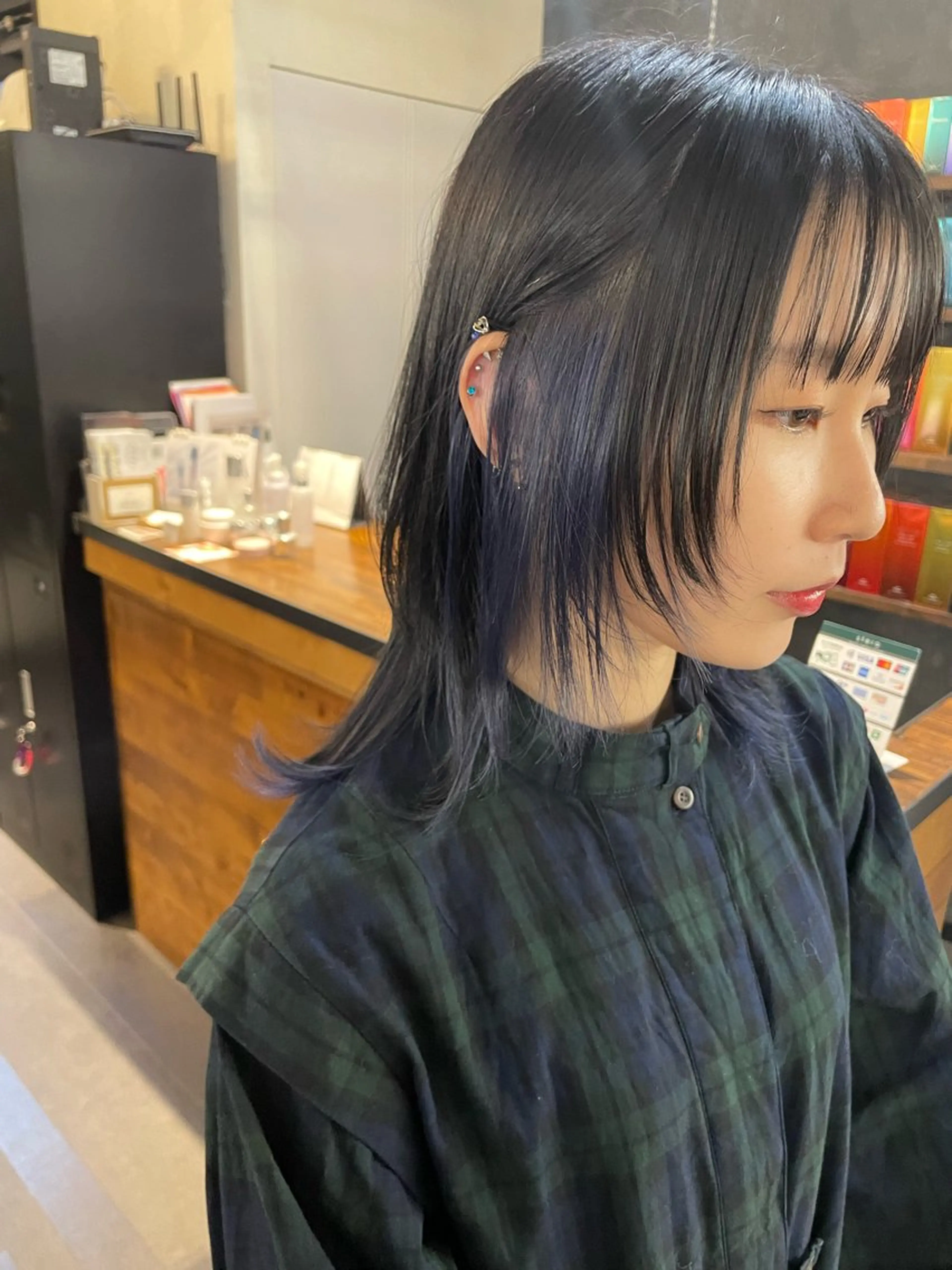 ミディアム ウルフカット やまぎし ひろきのヘアスタイル