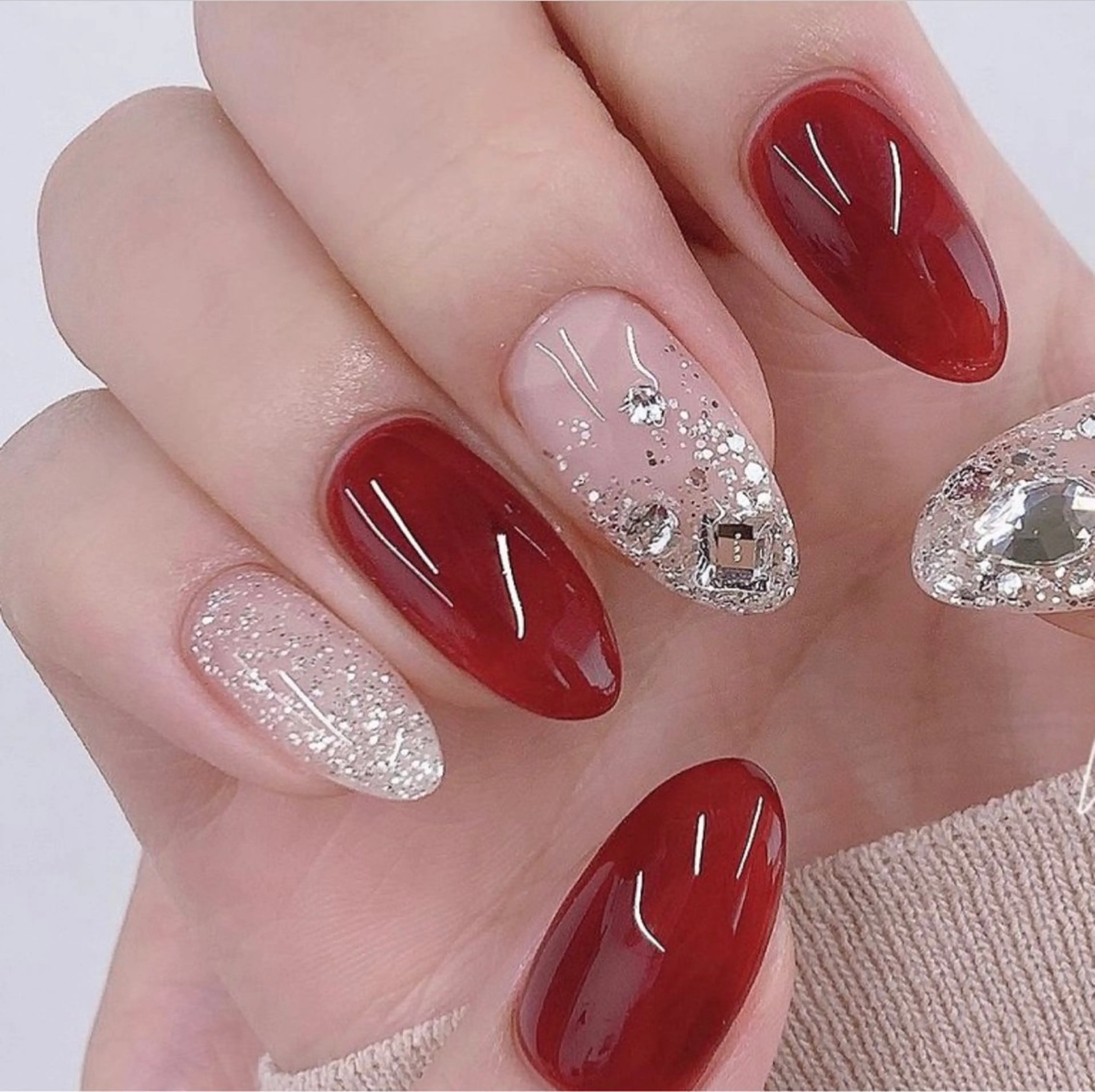 ネイル HIN NAILのネイルデザイン