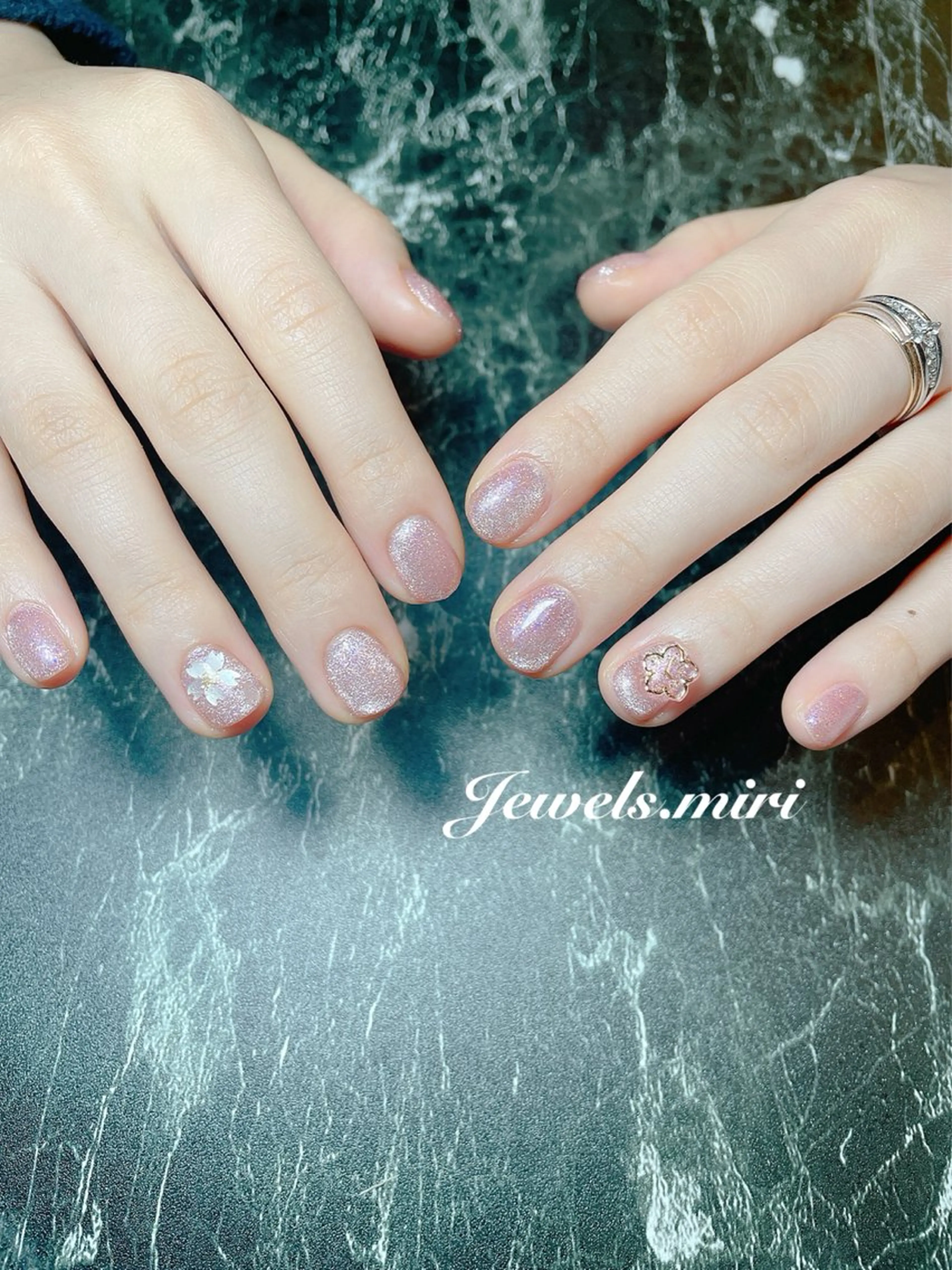 ネイル 入学式 卒業式 マグネットネイル ピンク 春ネイル ネイルサロン Jewels Mのネイルデザイン