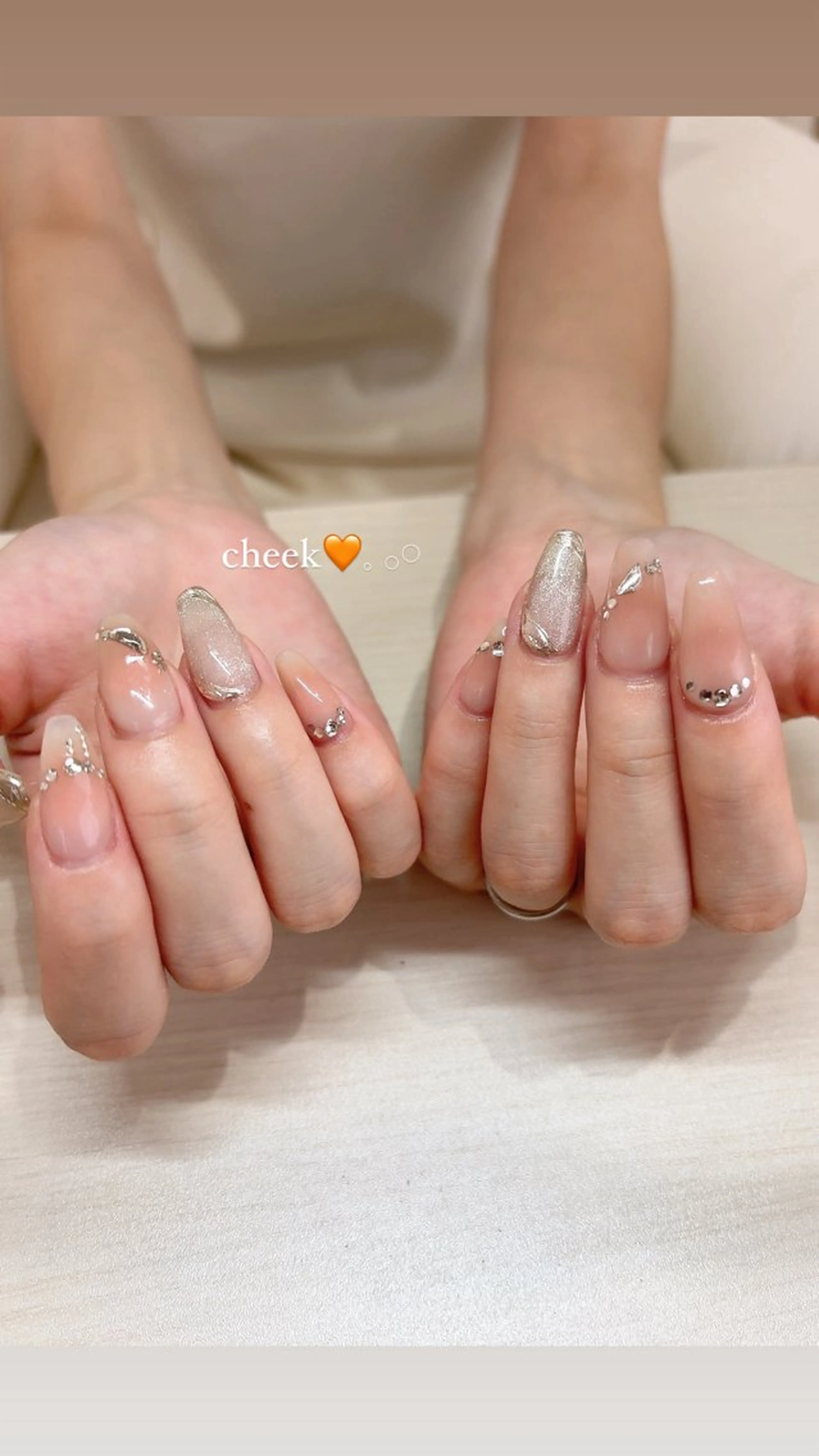 ネイル チークネイル オレンジ ハンドネイル beautiful meみくのネイルデザイン