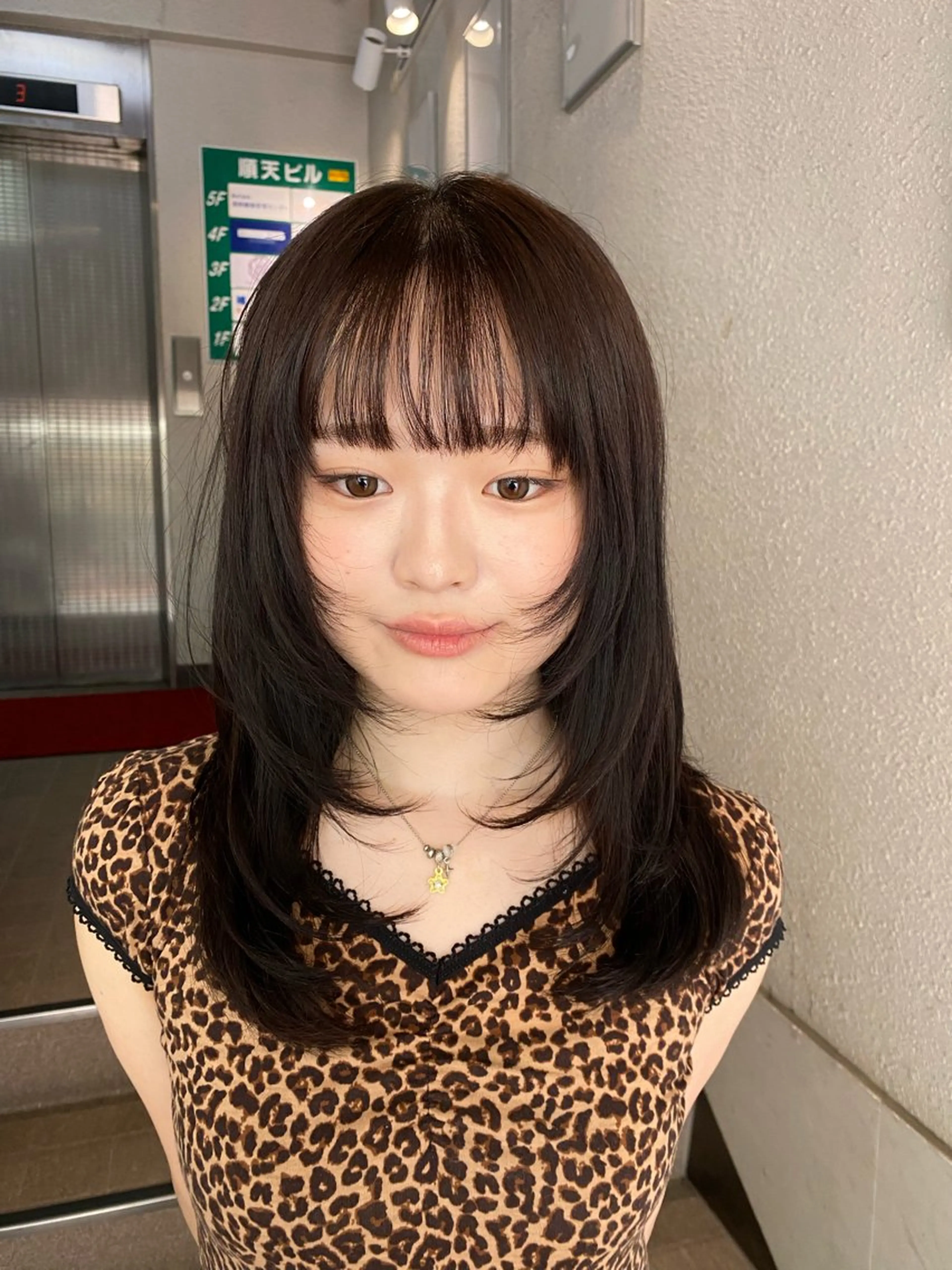 セミロング カラー カット ヘアカラー ナチュラルヘア🫧 ナナミのヘアスタイル