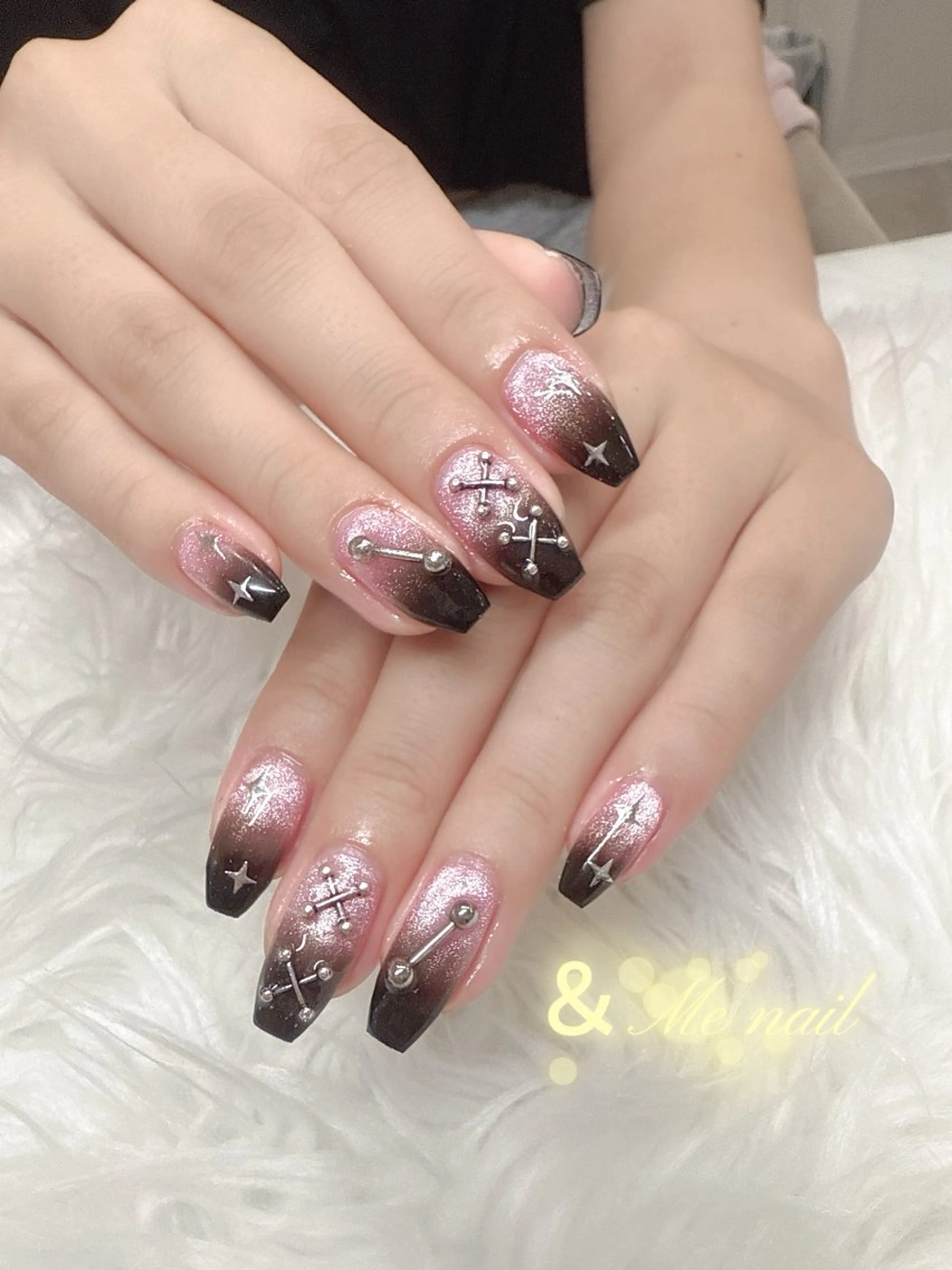 ネイル ハンドネイル &ME タカのネイルデザイン