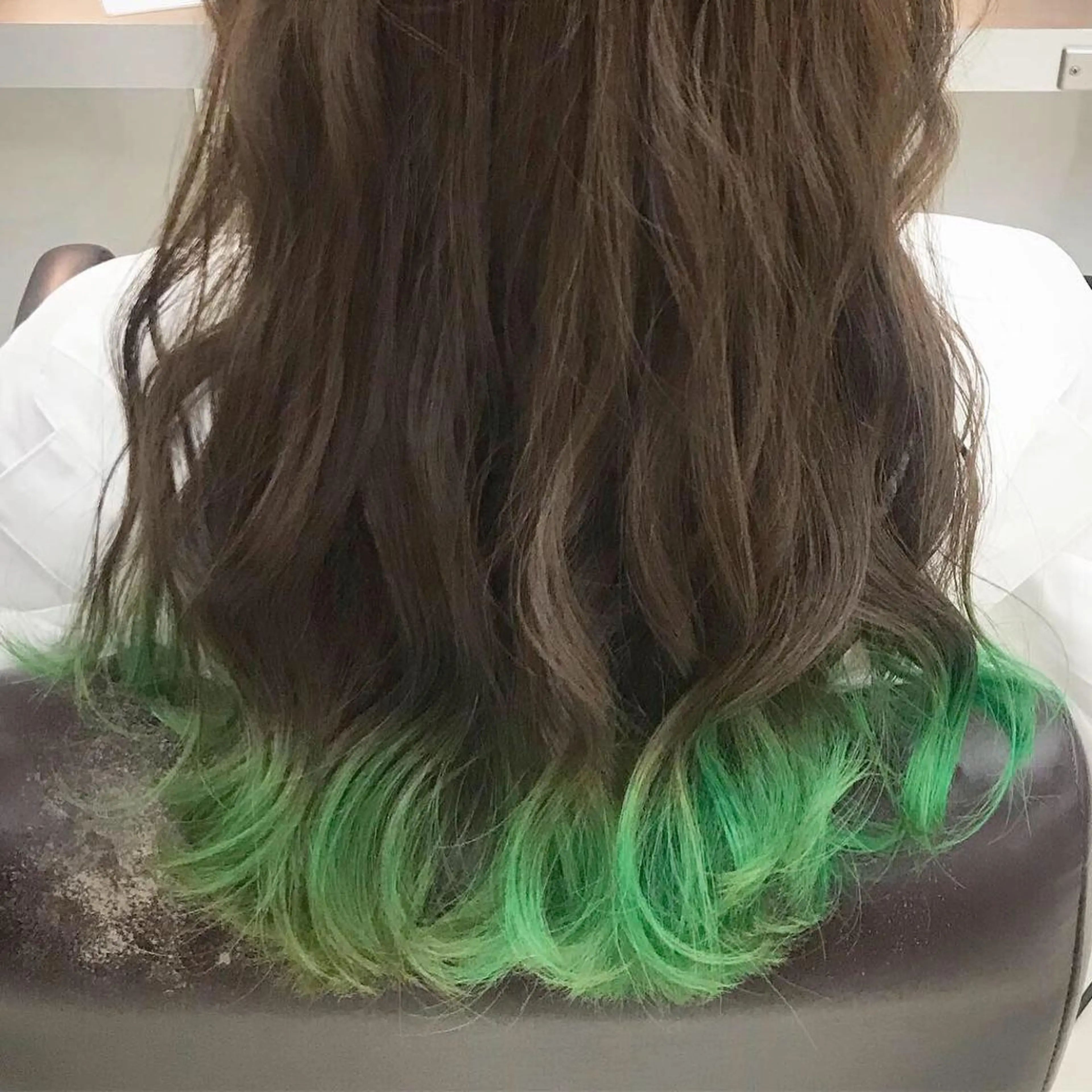 セミロング カラー シールエクステ✨️韓 国羽エクステ🪽和希のヘアスタイル