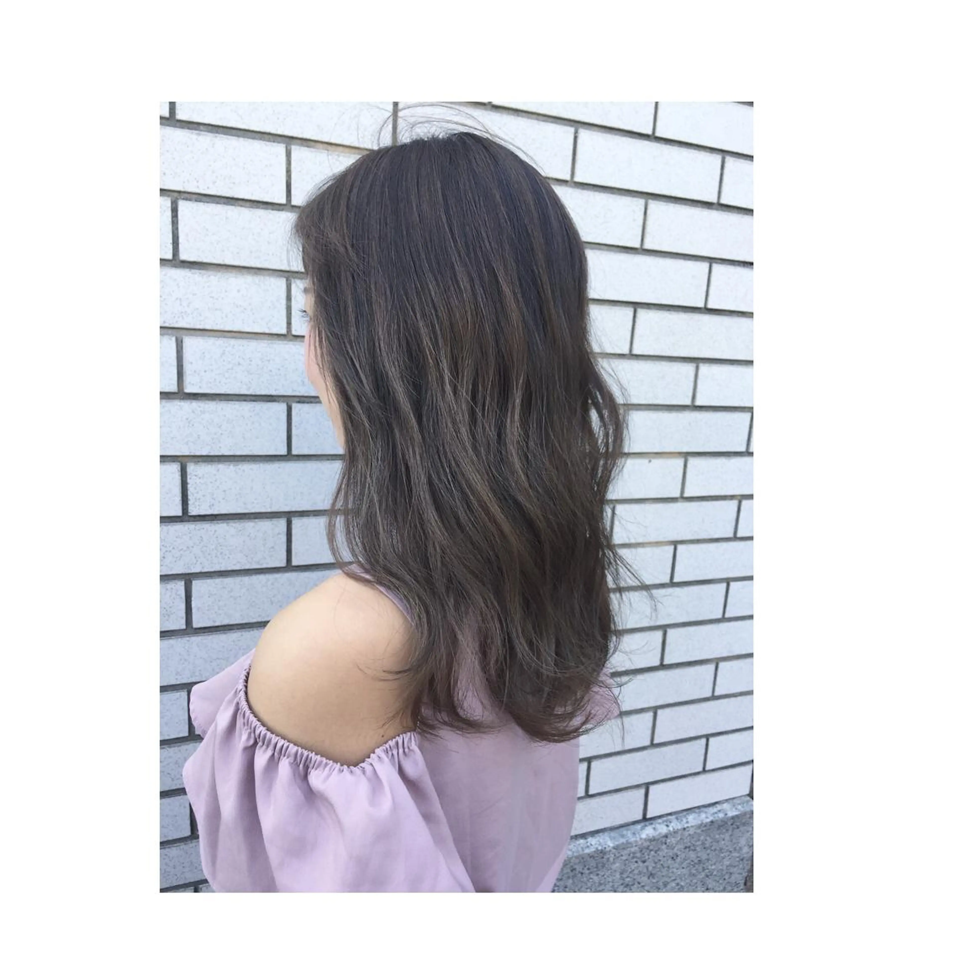 セミロング カラー 透明感カラー ハイライトカラー イルミナカラー ハイライト ✂️小顔カット✂️ 山本有紀のヘアスタイル