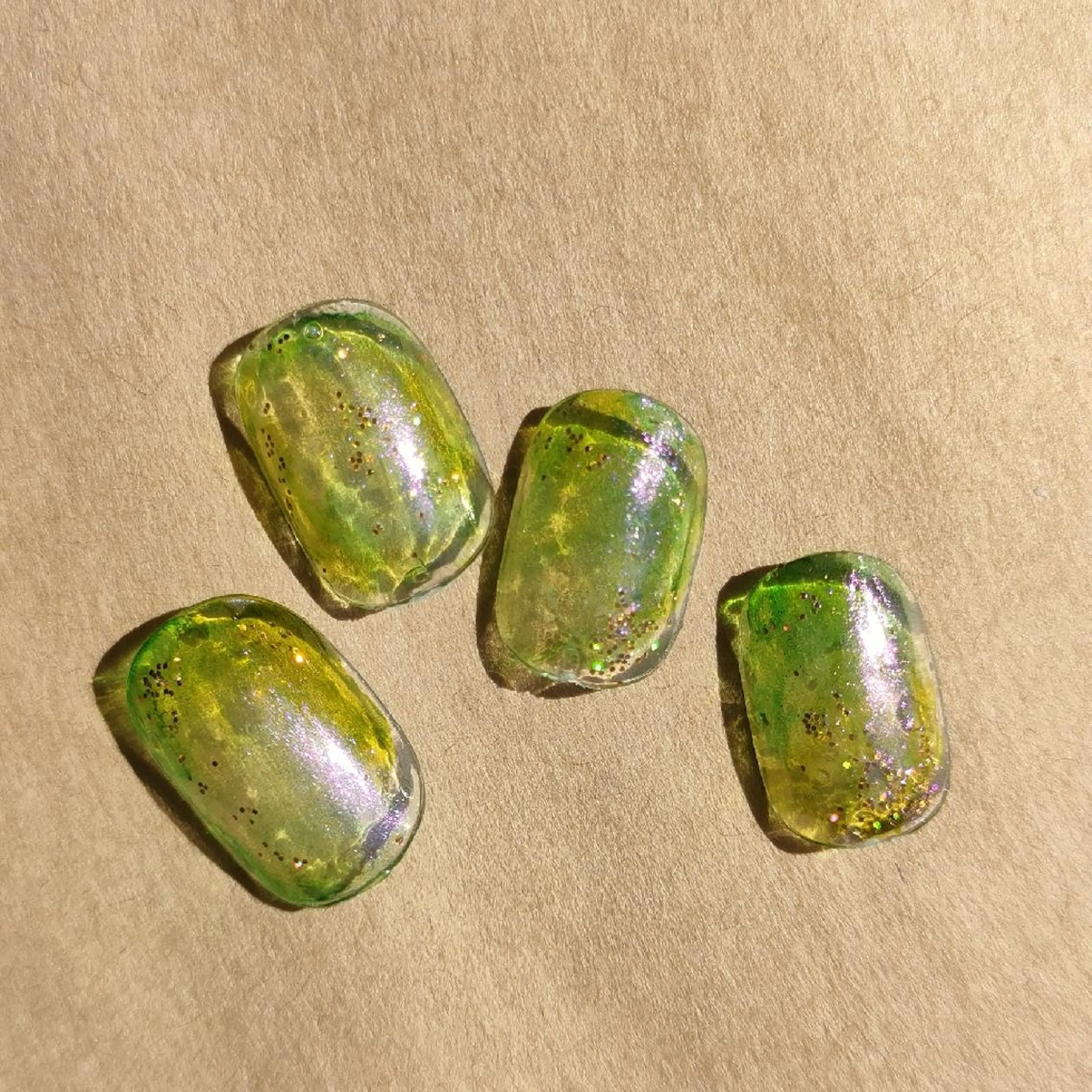 ネイル グリーン 春ネイル oir. nailsalonのネイルデザイン