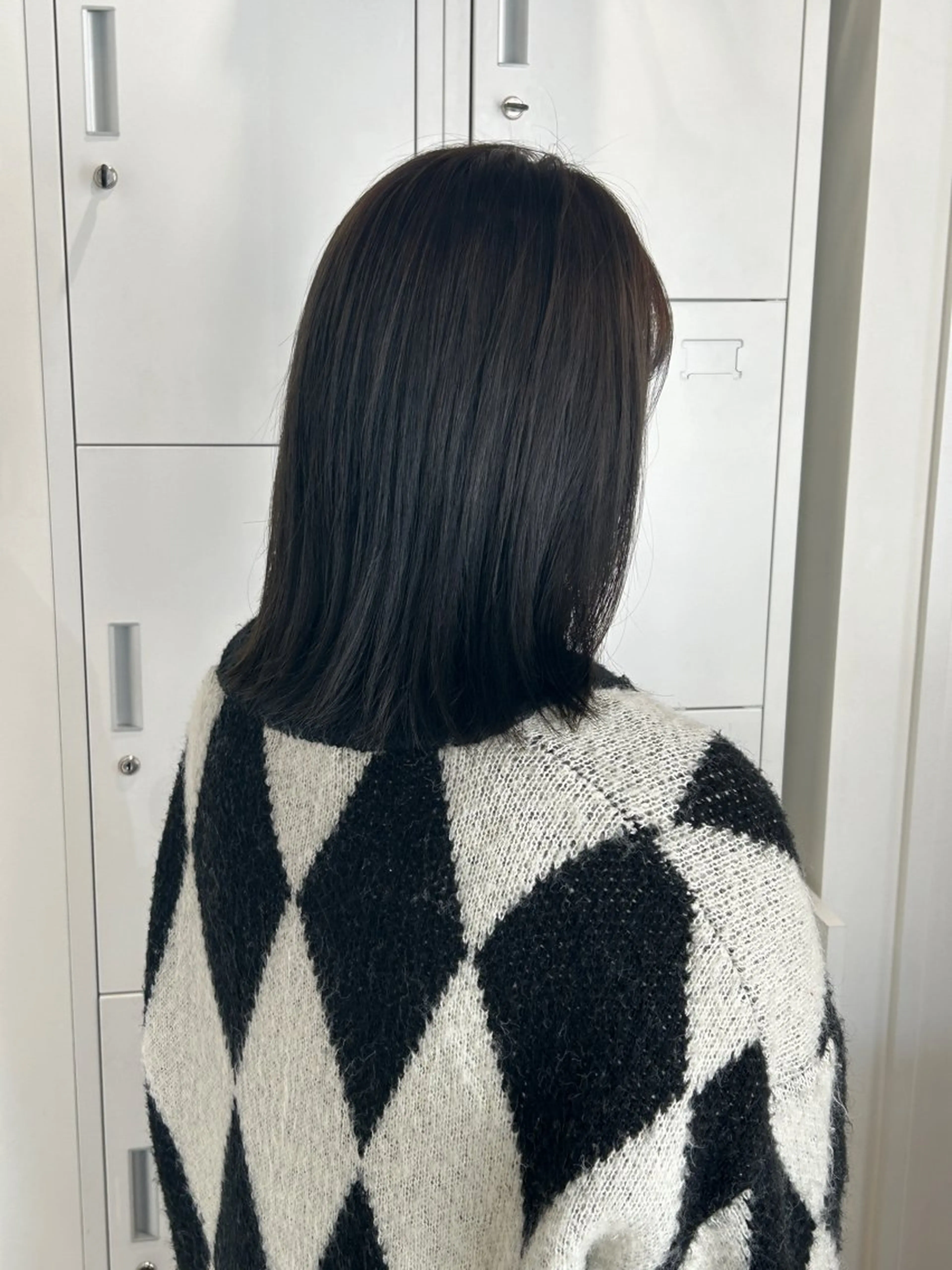 ミディアム カラー アッシュ アッシュブラック 黒髪 似合わせカット ヘアカラー 森口 竜三のヘアスタイル