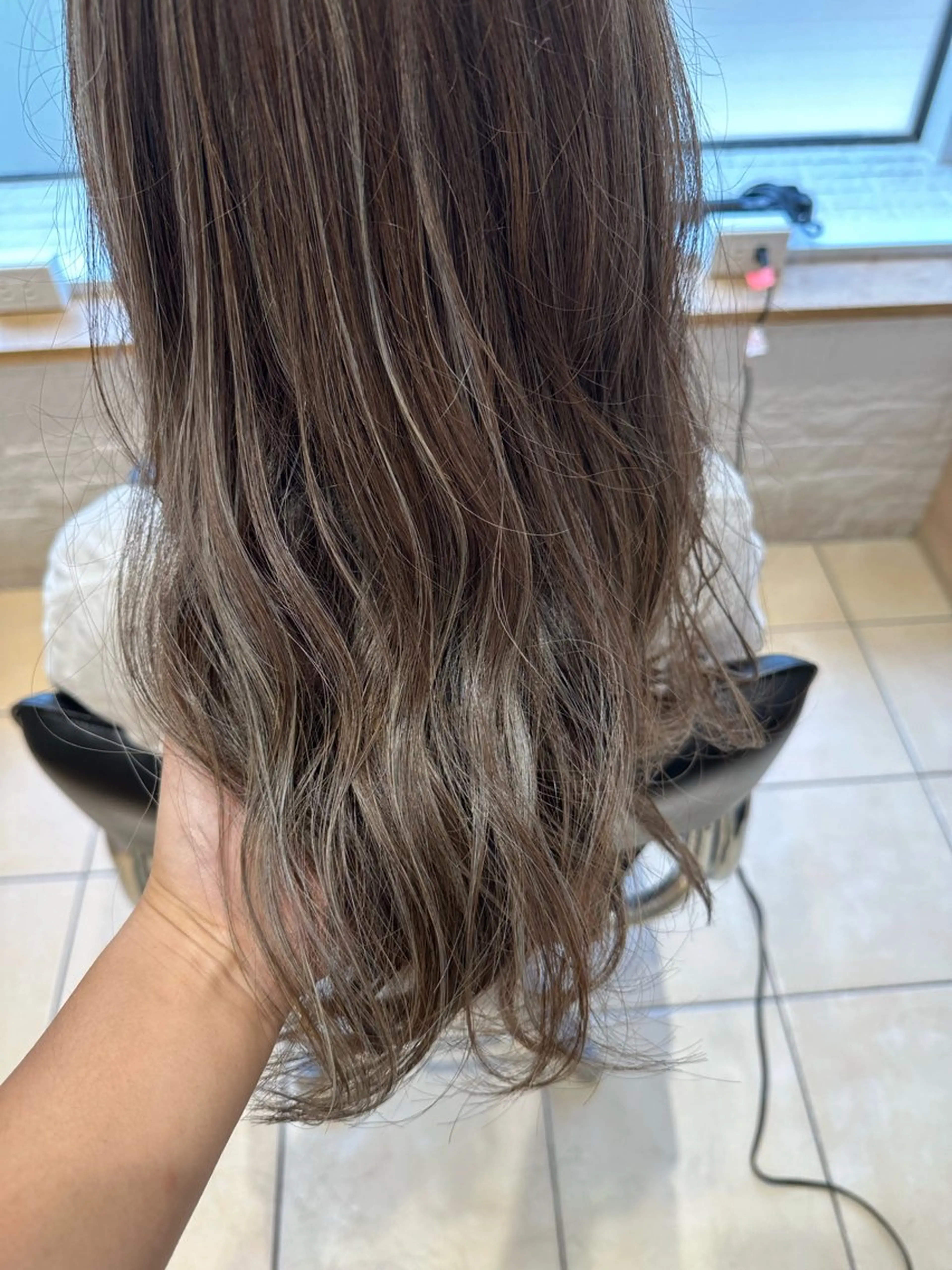 【ミニモ限定✨】海外風ナチュラルハイライトカラー+tr🤍の写真