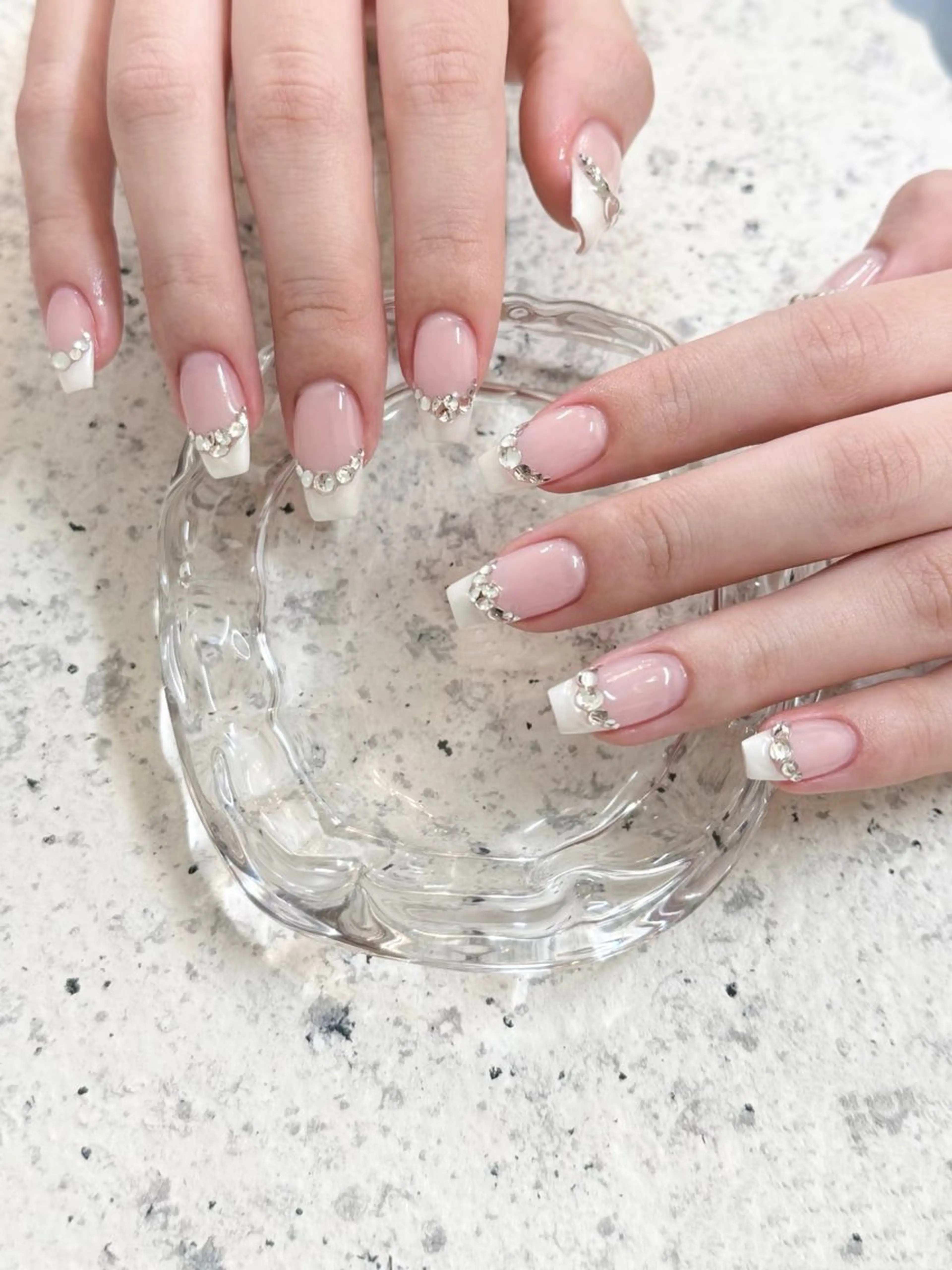 ネイル フラワーネイル フレンチネイル ジェルネイル ガラスフレンチ ハート ハンドネイル BabyYouMi nailのネイルデザイン