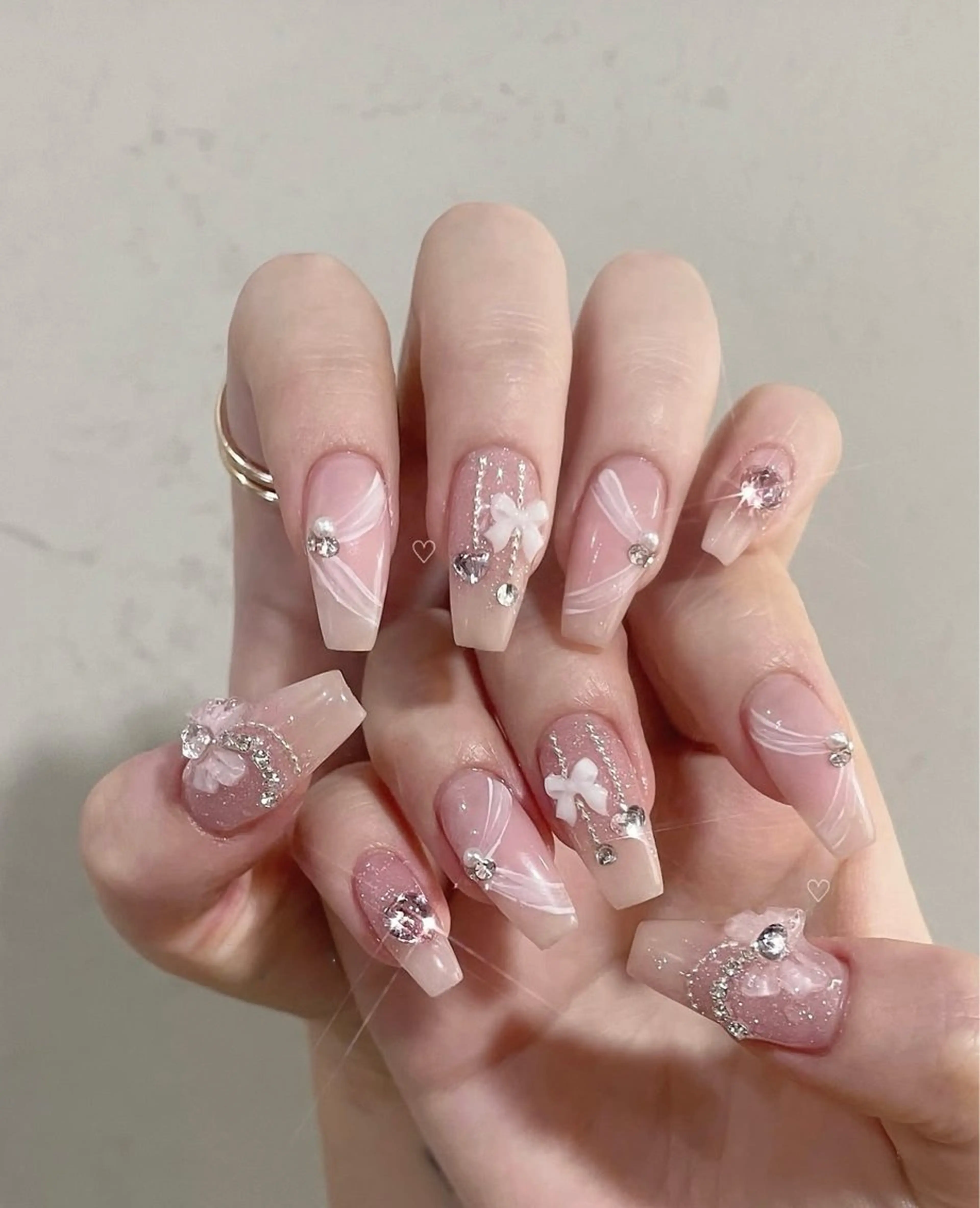 ネイル アートネイル ジェルネイル ガーリー キラキラネイル Nihonthy Nail 新宿のネイルデザイン