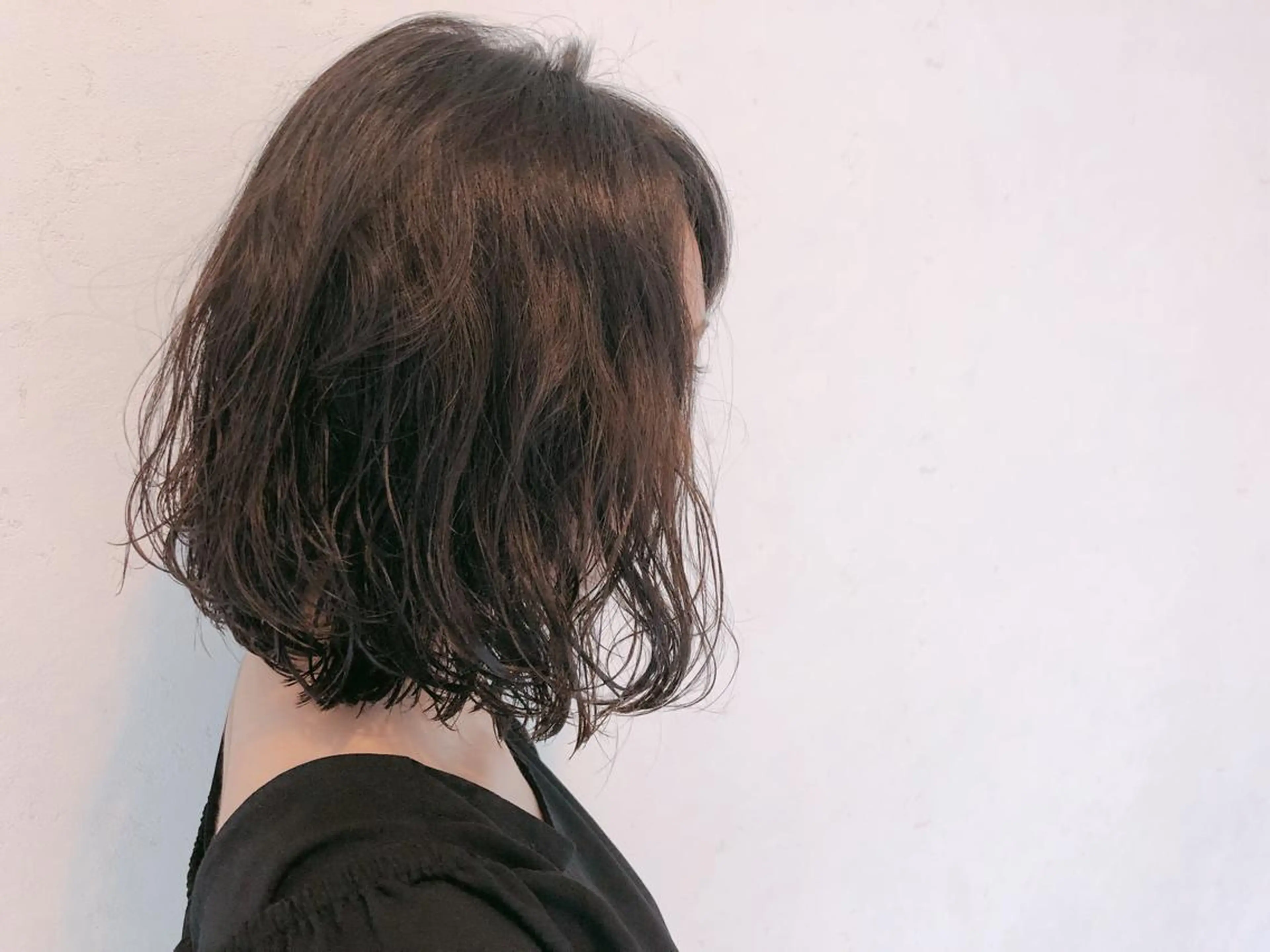 ミディアム パーマ 伊藤 さやかのヘアスタイル