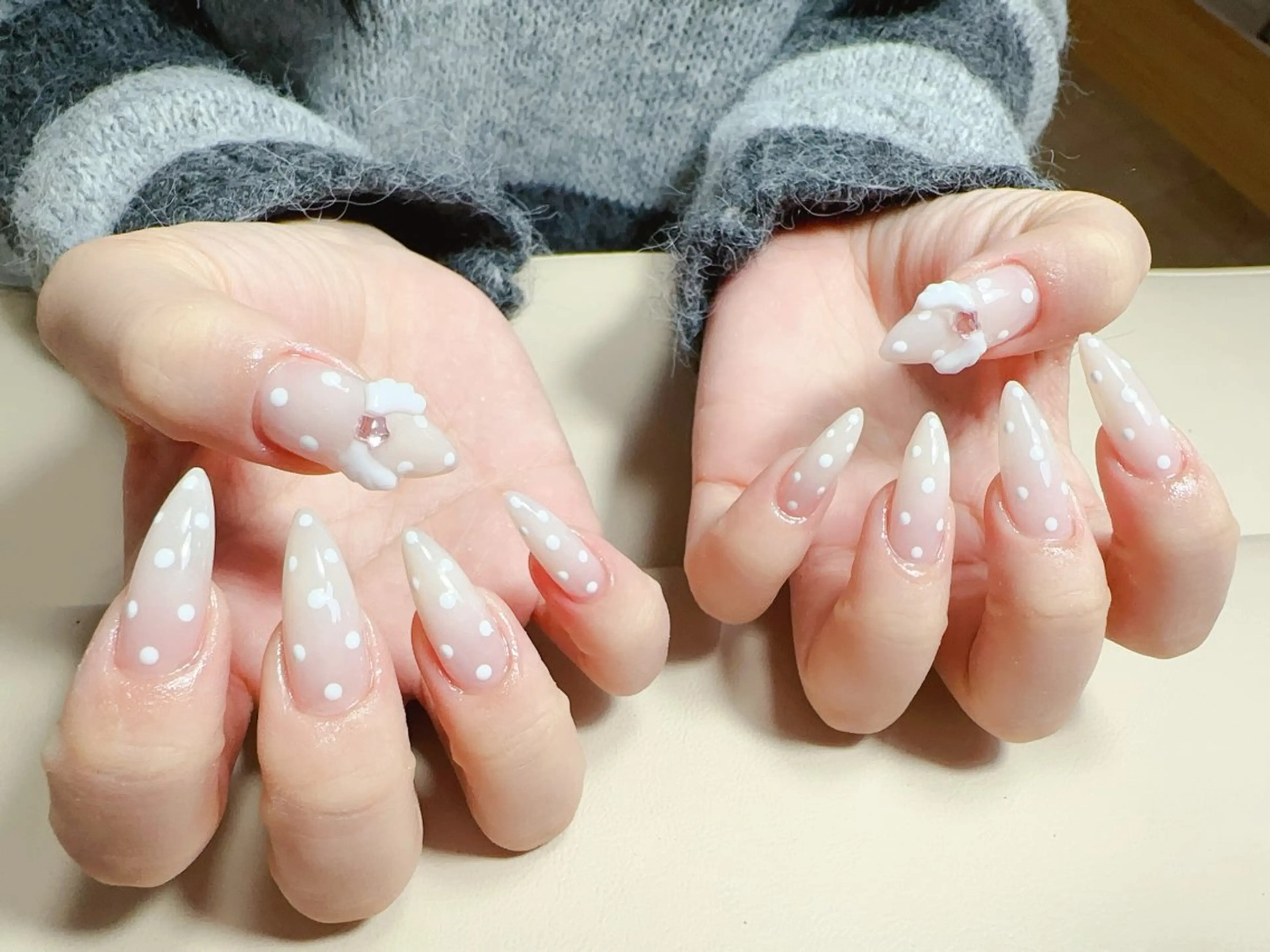 ネイル ハンドネイル NAIL CIRCLESのネイルデザイン