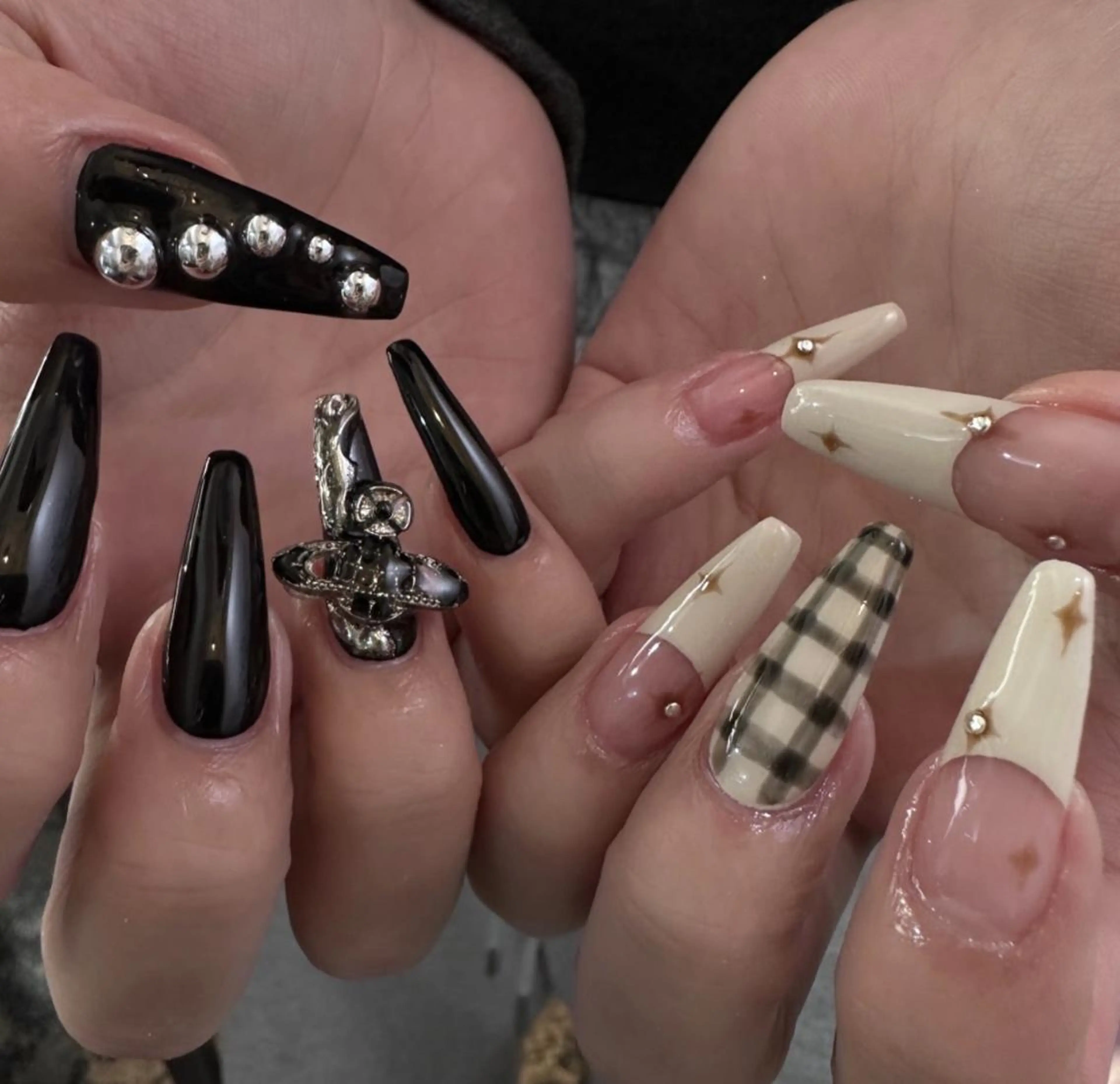 ネイル 韓国ネイル ワンホンネイル ハンドネイル fein.🌈 official💝のマツエク・マツパデザイン