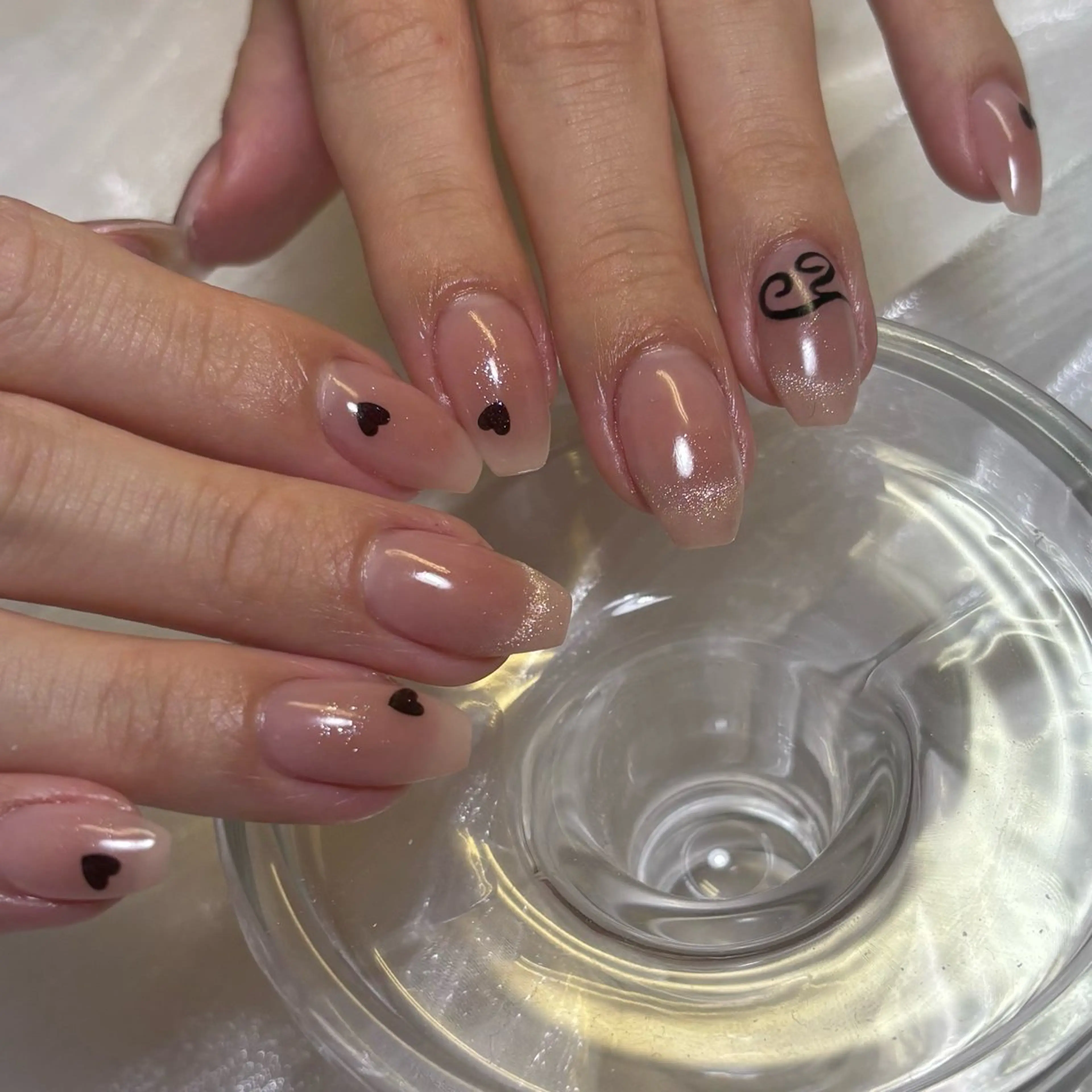 ネイル チークネイル ハンドネイル amuu 板宿駅のネイルデザイン