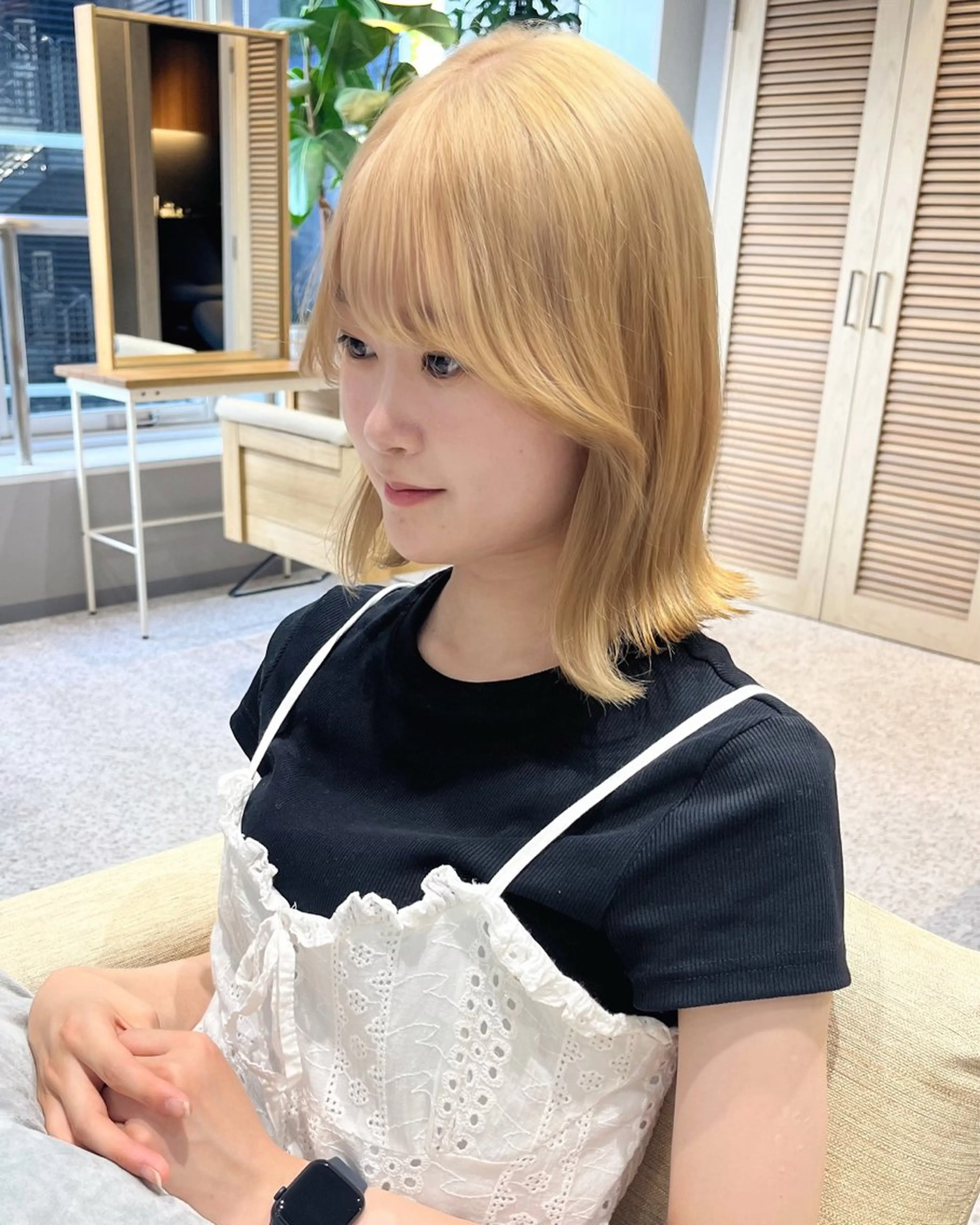 ミディアム カラー ベージュカラー ブリーチ ハイトーンカラー ミルキーベージュ 似合わせカット 仙台/駅近/ AUTHEN/アンズのヘアスタイル