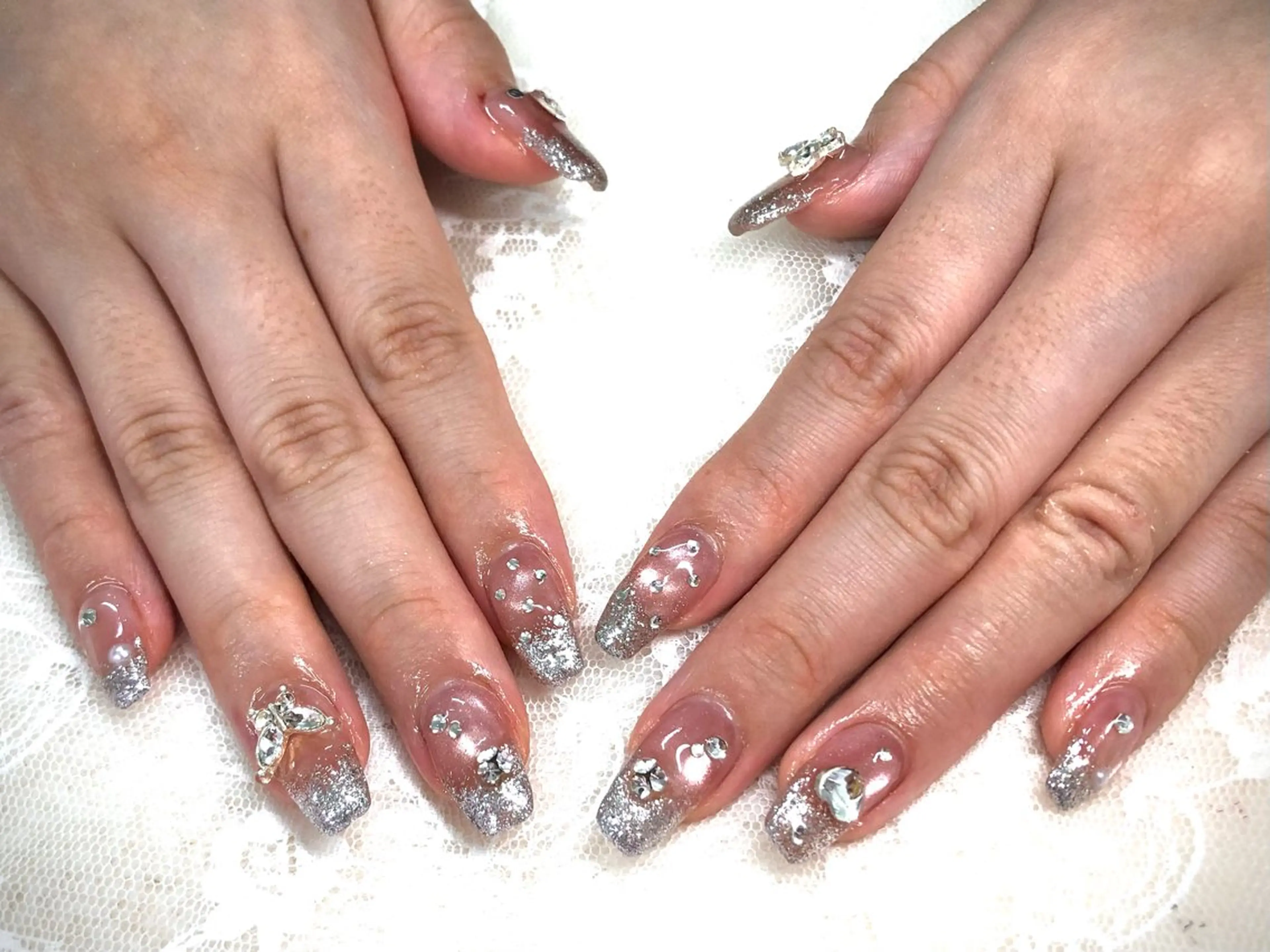 ネイル グラデーション ラメ(グリッター) ラメグラデーション マグネットネイル ストーンネイル ハンドネイル ハンドケア 心斎橋Salon Epokkuのネイルデザイン