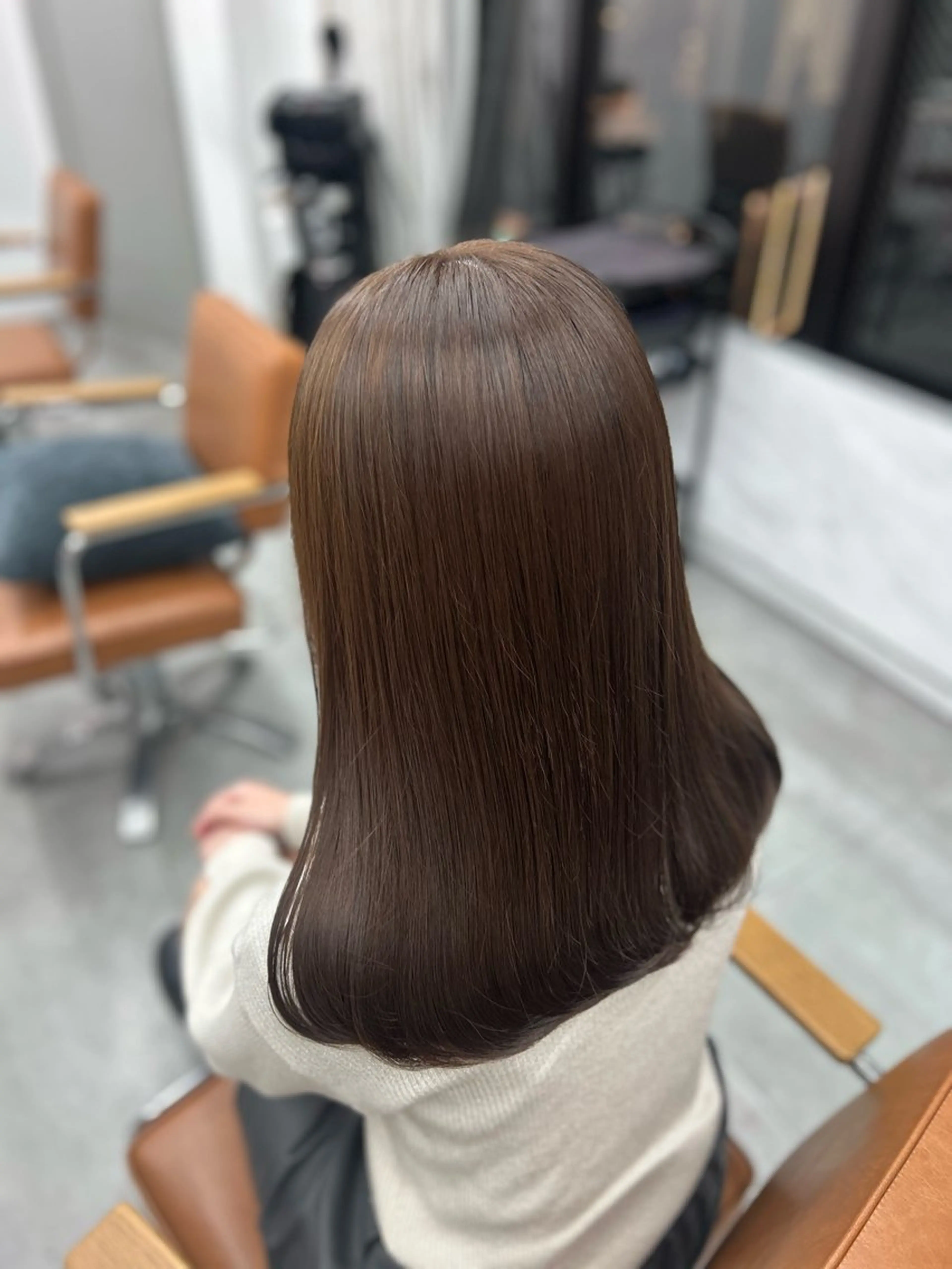 セミロング ☘️中明度カラー/ 縮毛矯正ナミ☘️のヘアスタイル