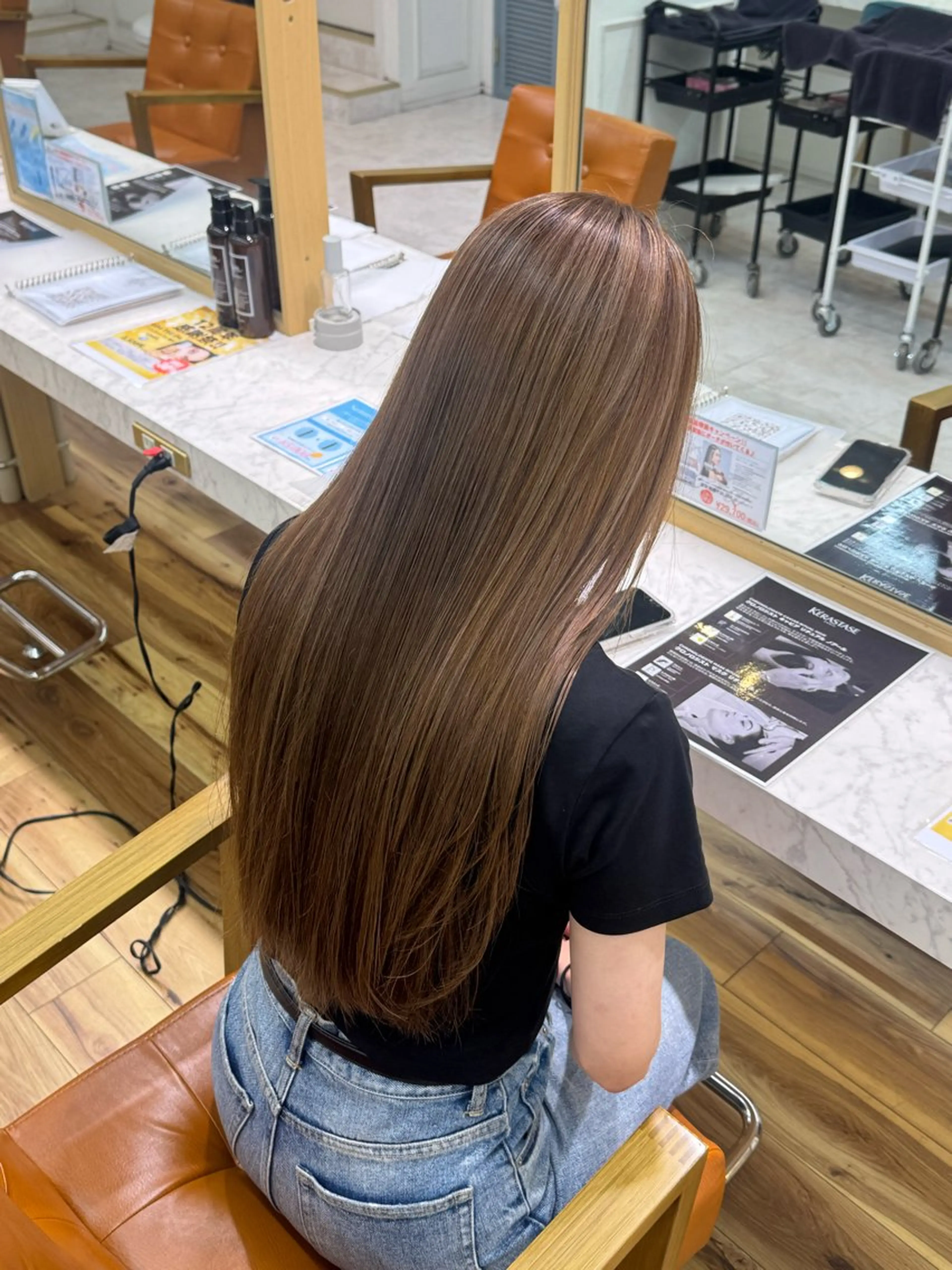 ロング ブリーチなしWカラー / 野中悠那のヘアスタイル
