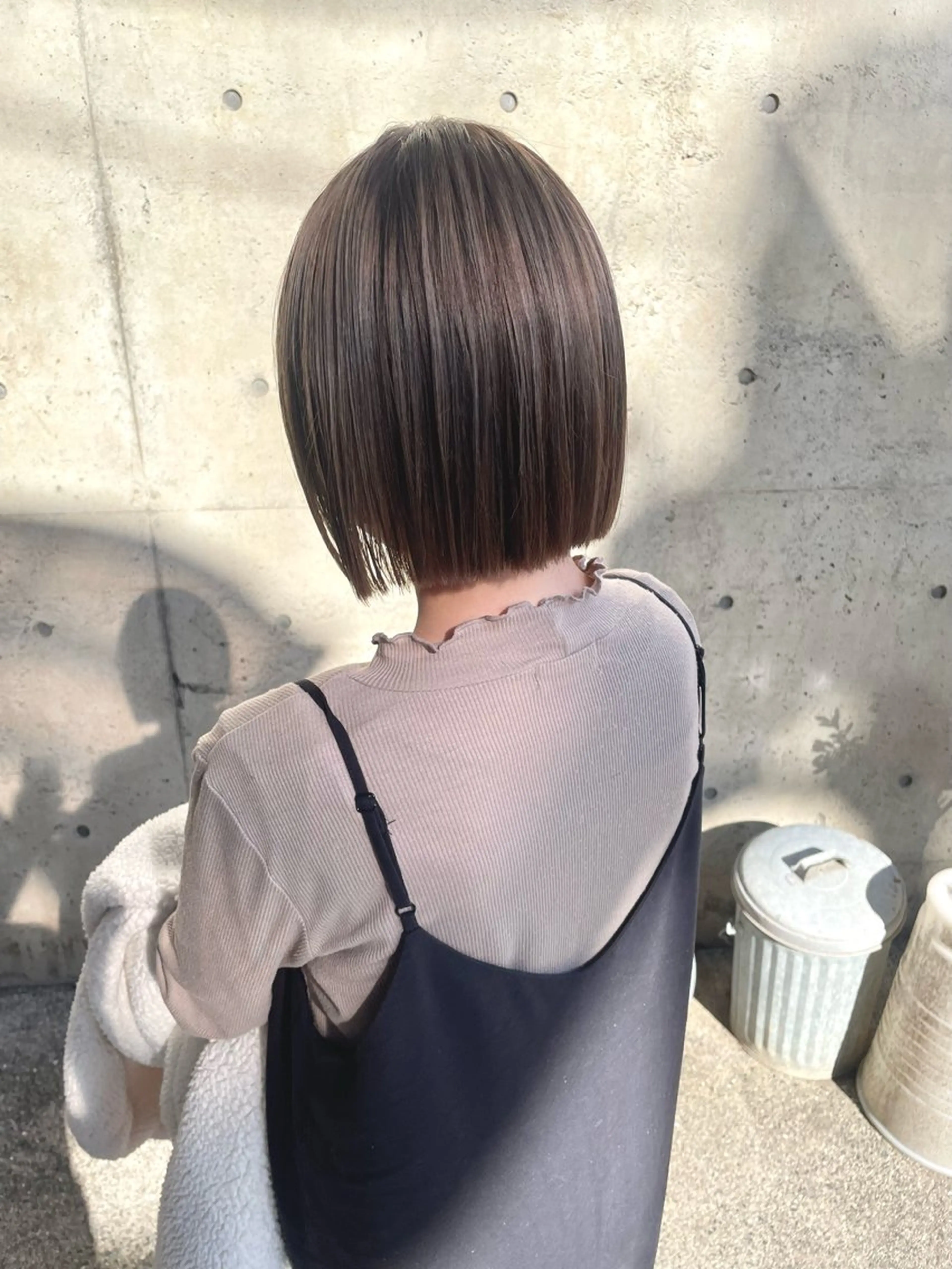 ショート カラー t.（ティードット）所属・日高 香織のヘアスタイル