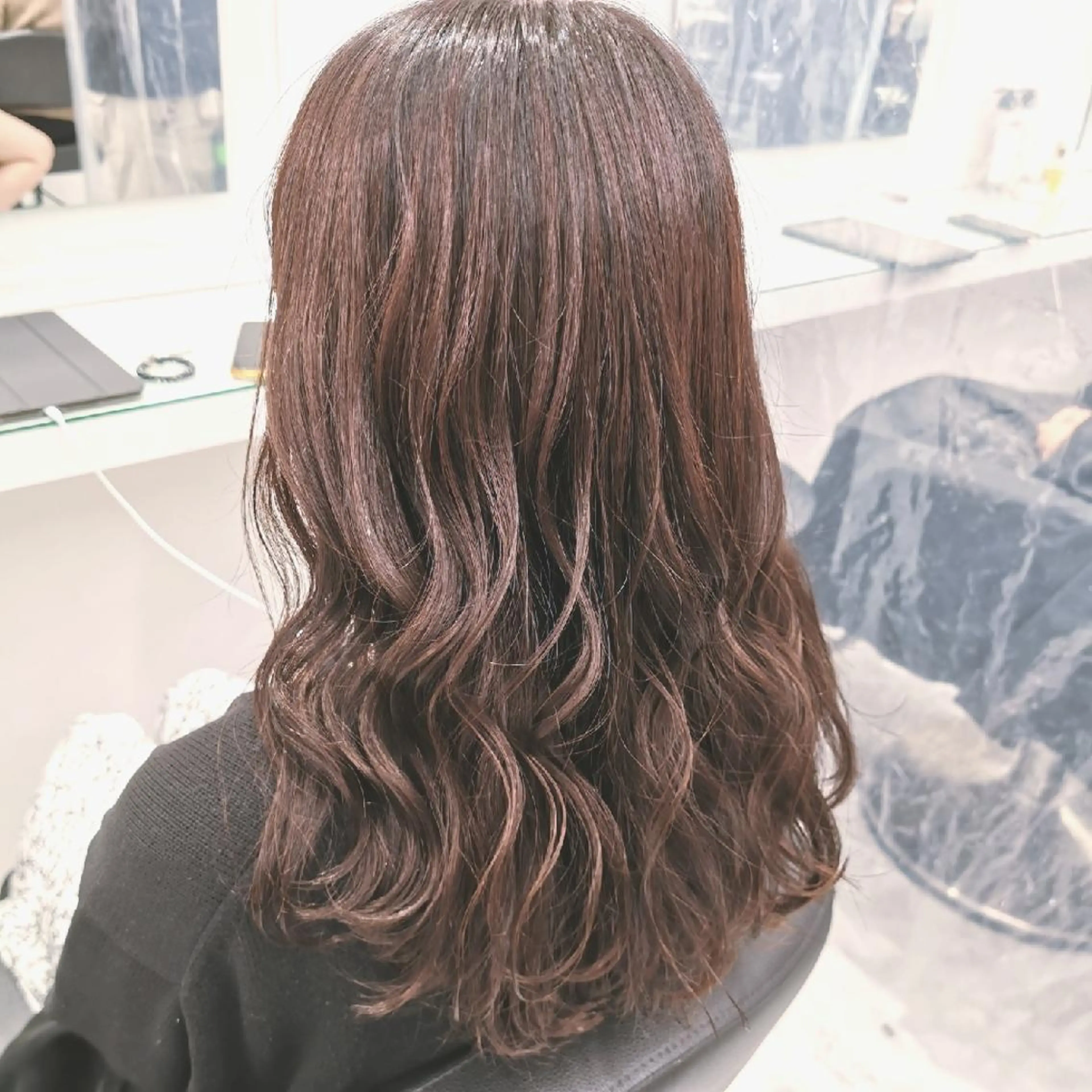 セミロング カラー 🤍💕ブリーチカラ ーAyaka💕🤍のヘアスタイル