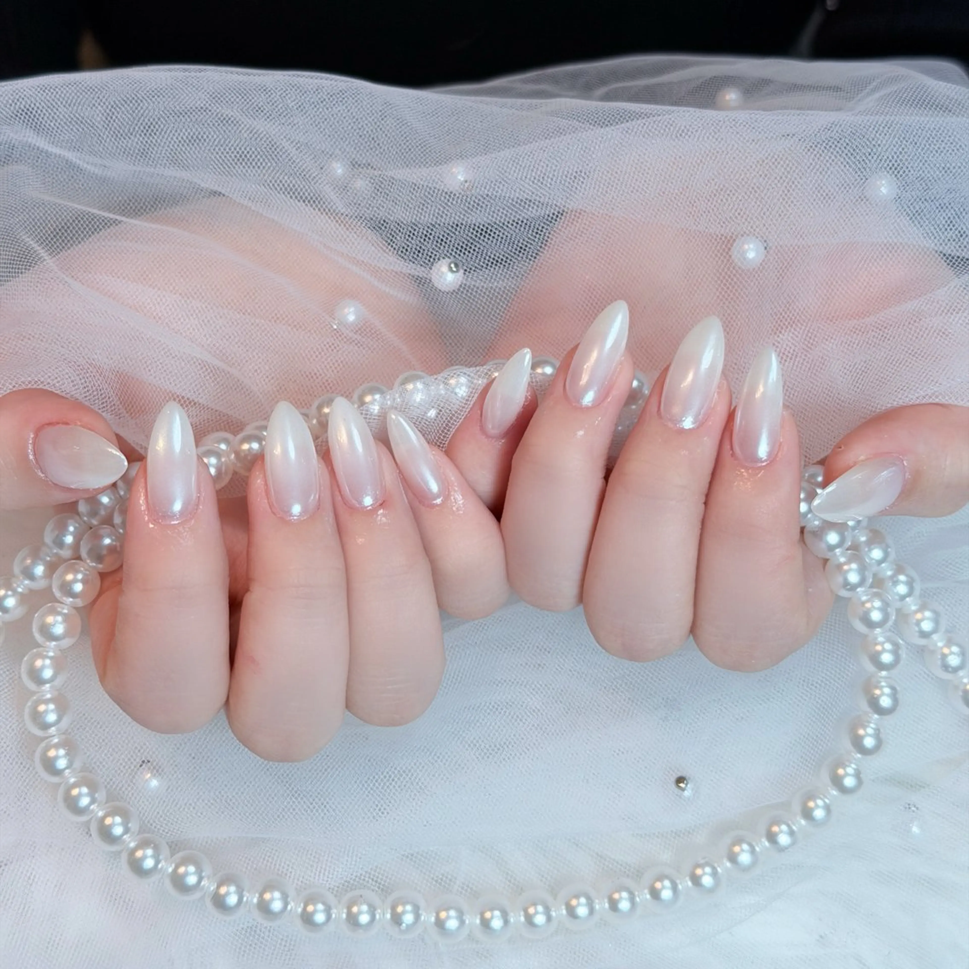 ネイル オーロラネイル ボルドー ブラウン 氷ネイル・うるうるネイル キラキラネイル ハンドネイル Julli NailStudioのネイルデザイン