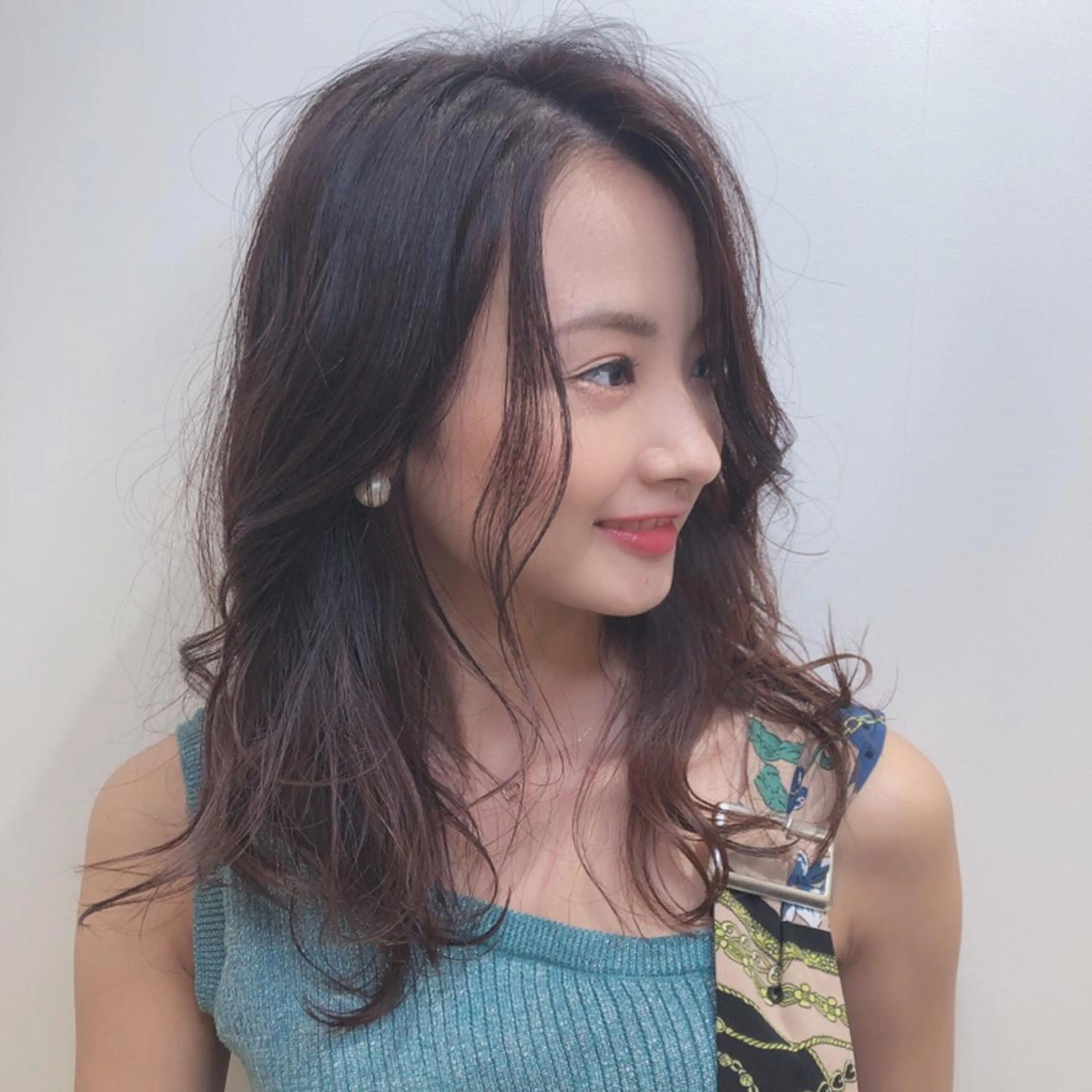 ミディアム カット ヘアカラー チダアキフミ Ash大森のヘアスタイル